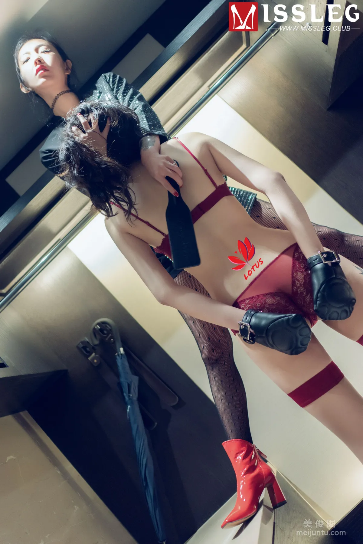 [蜜絲MISSLEG] M020 LOTUS&amp;小貓咪 《絲襪人體》 寫真集 42