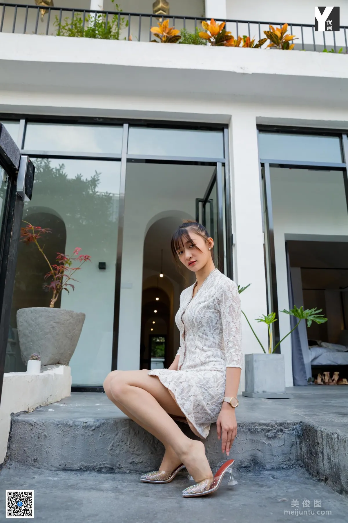 [異思趣向IESS] 模特 秋秋 《女友的家門口》 寫真集 49