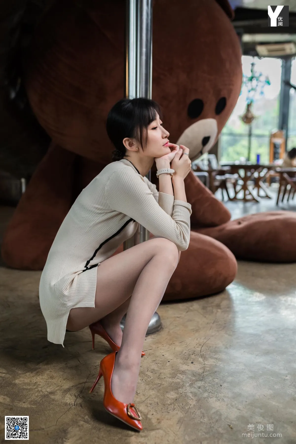 [異思趣向IESS] 模特 秋秋 《布朗熊之戀》 寫真集 74