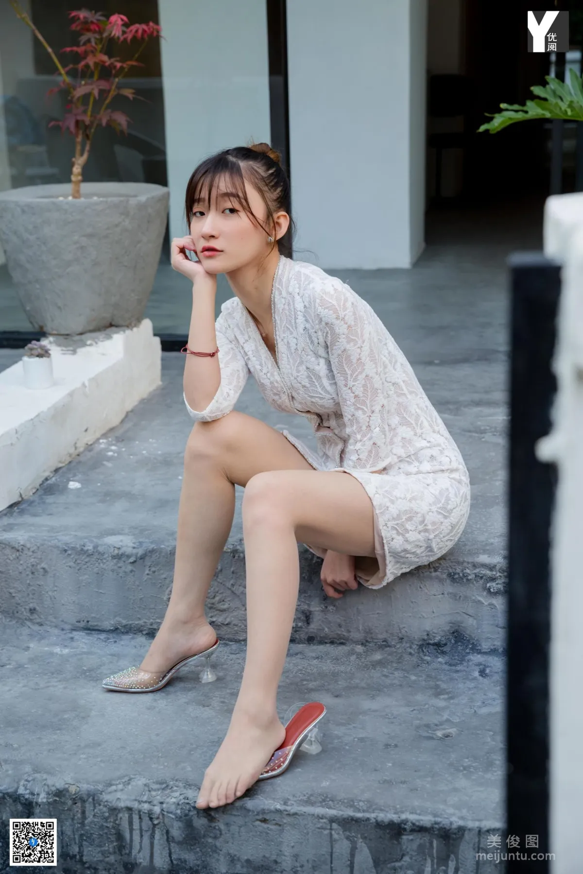 [異思趣向IESS] 模特 秋秋 《女友的家門口》 寫真集 54