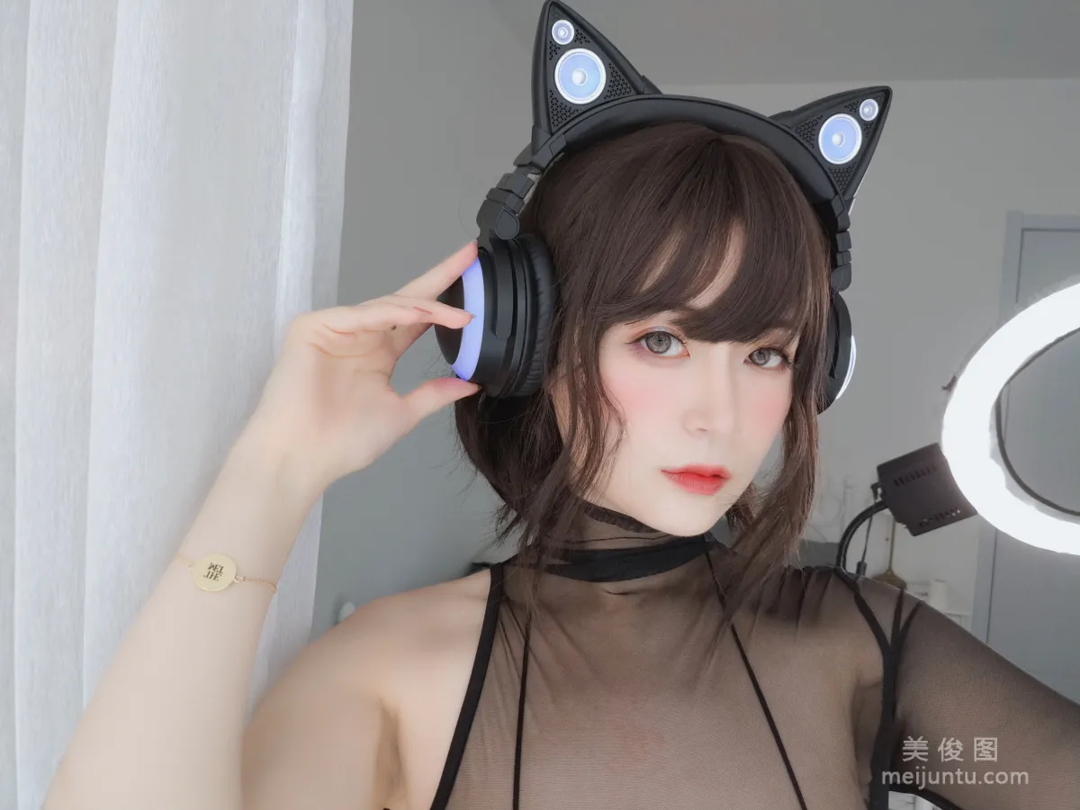 美女Coser白銀 《電子喵》 寫真集 18