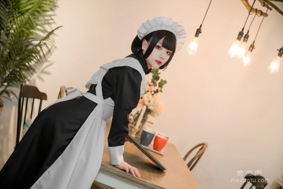 Coser起司塊wii 《棕色透明裝女仆》 寫真集 39