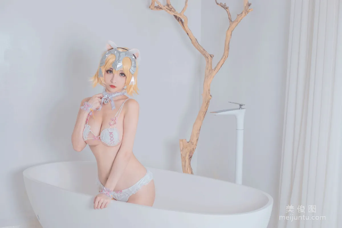 rioko涼涼子 《七夕 月球女友》 寫真集 40