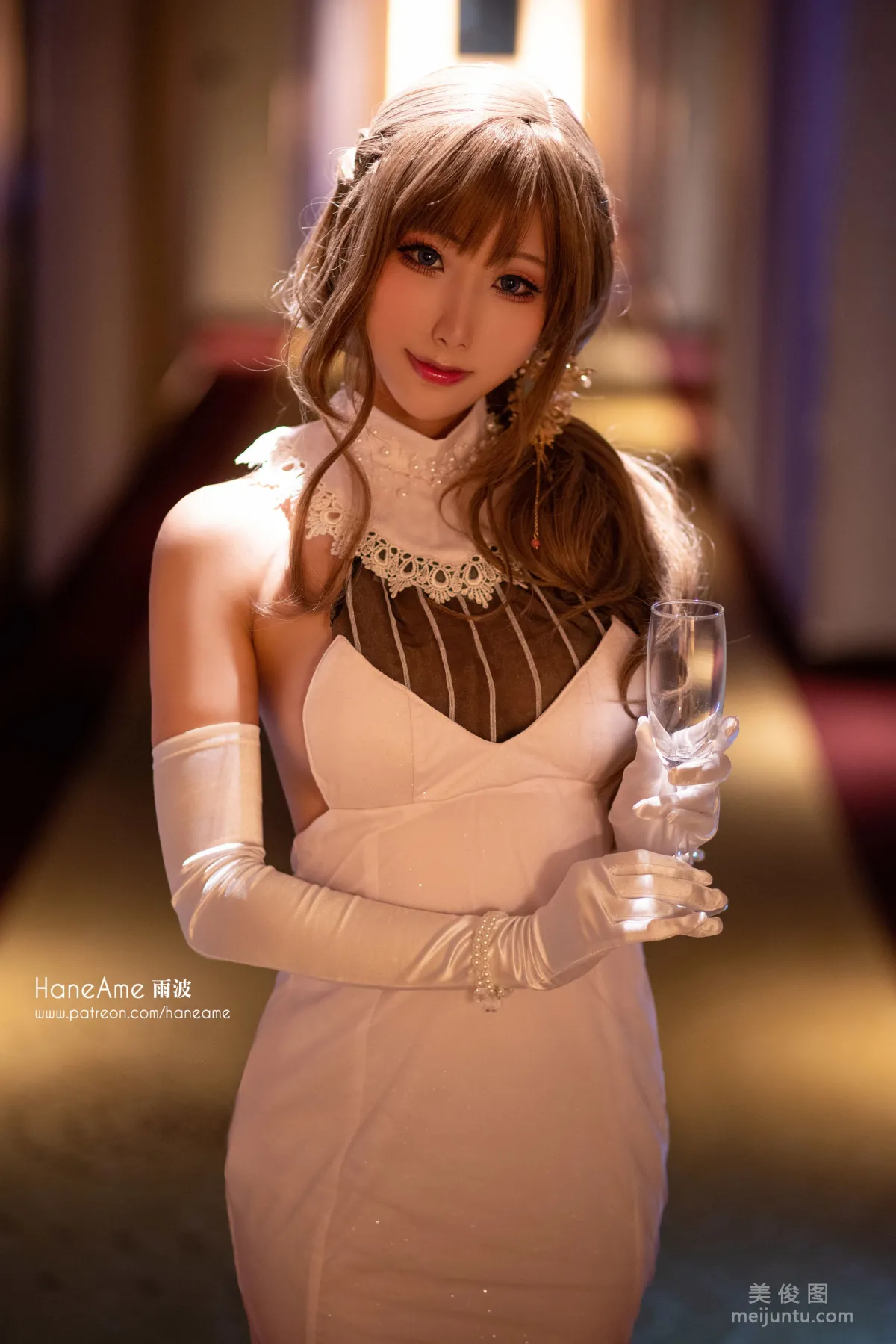 [網紅Coser] 雨波_HaneAme 《媽媽二連擊》 寫真集 30