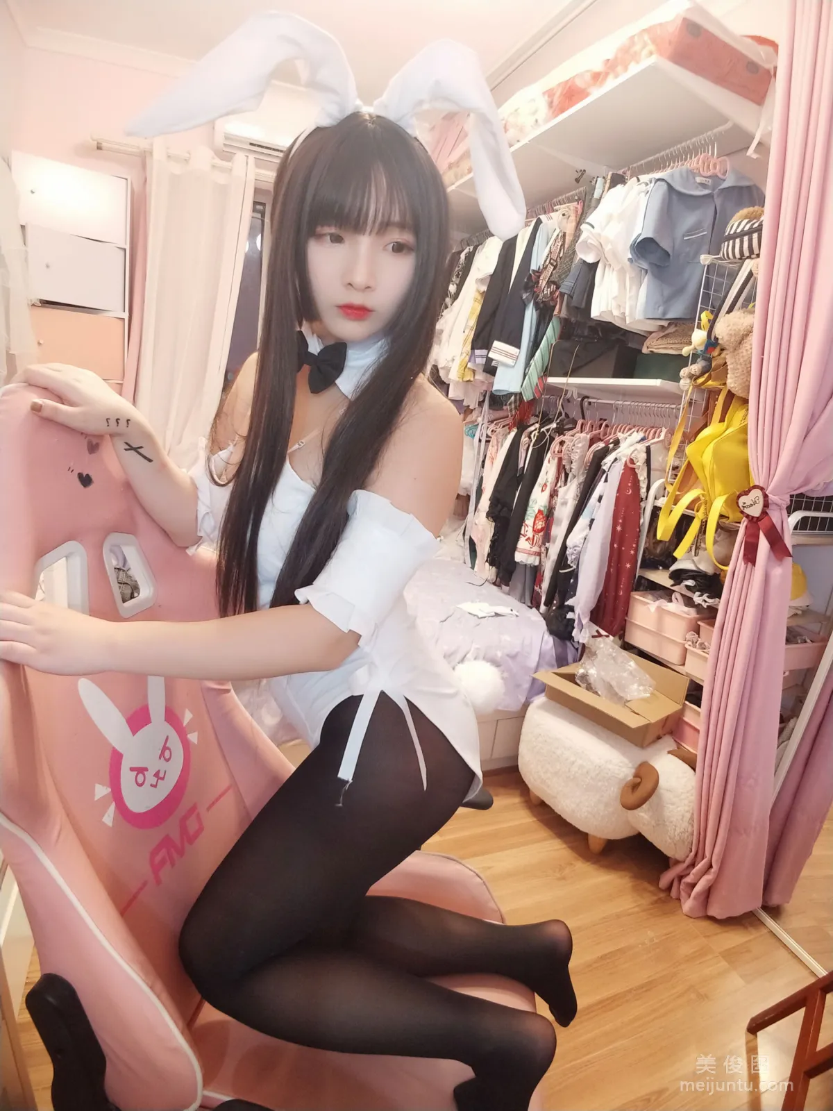 [網紅Coser] 古川kagura 《黑絲兔女郎》 寫真集 12