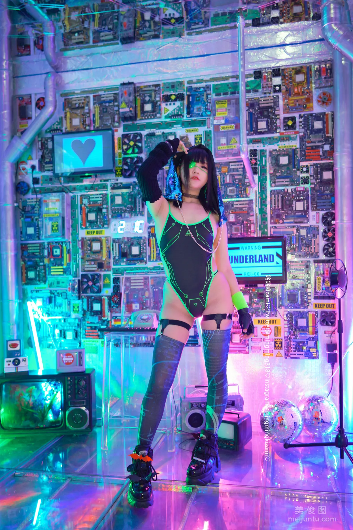 [网红Coser] 銘銘Kizami 《自撮りVol.04》 写真集3