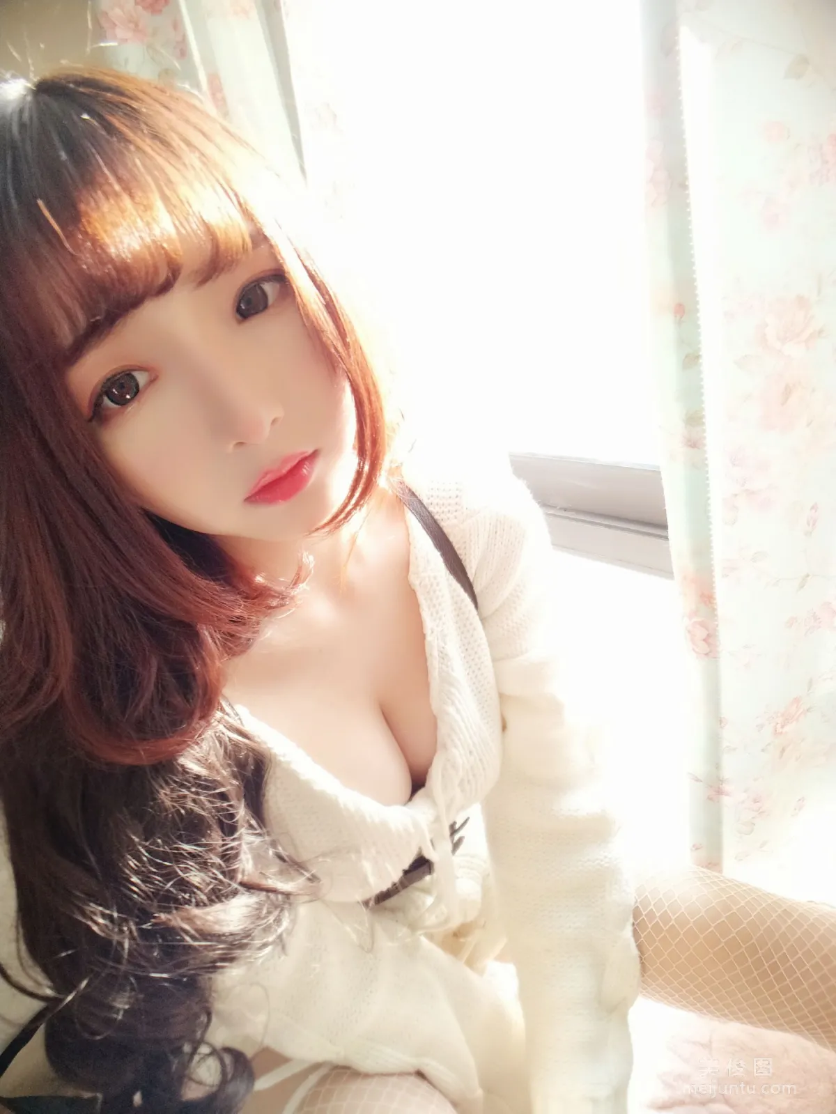 [網紅Coser] 古川kagura 《呼之欲出》 寫真集 10