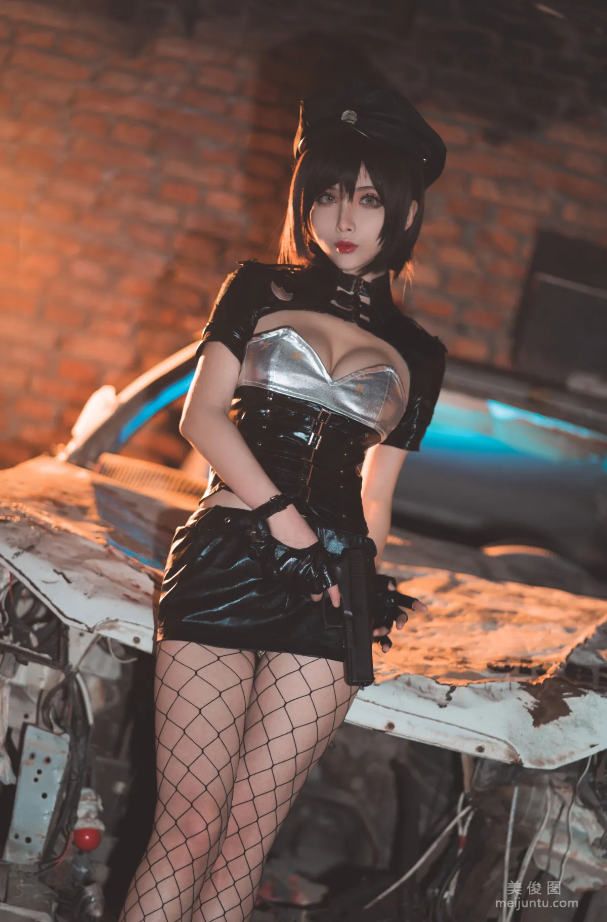 rioko凉凉子 《实习警察》 写真集5
