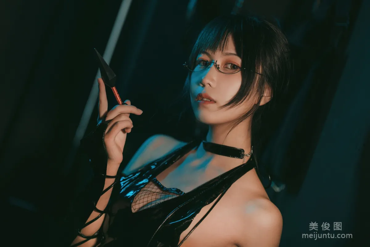 [美女Coser] 逐月su 《忍者》 写真集1
