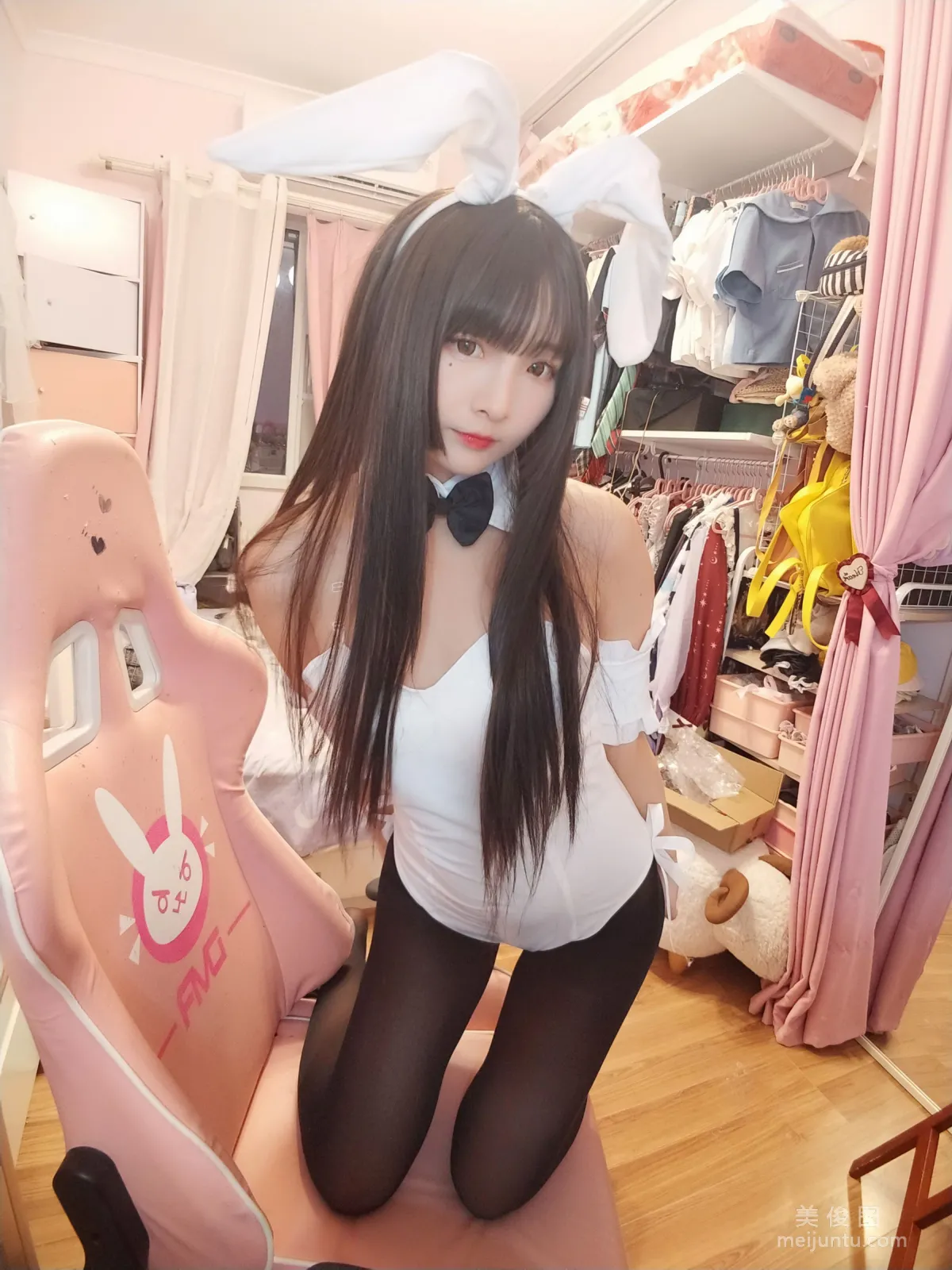 [網紅Coser] 古川kagura 《黑絲兔女郎》 寫真集 14