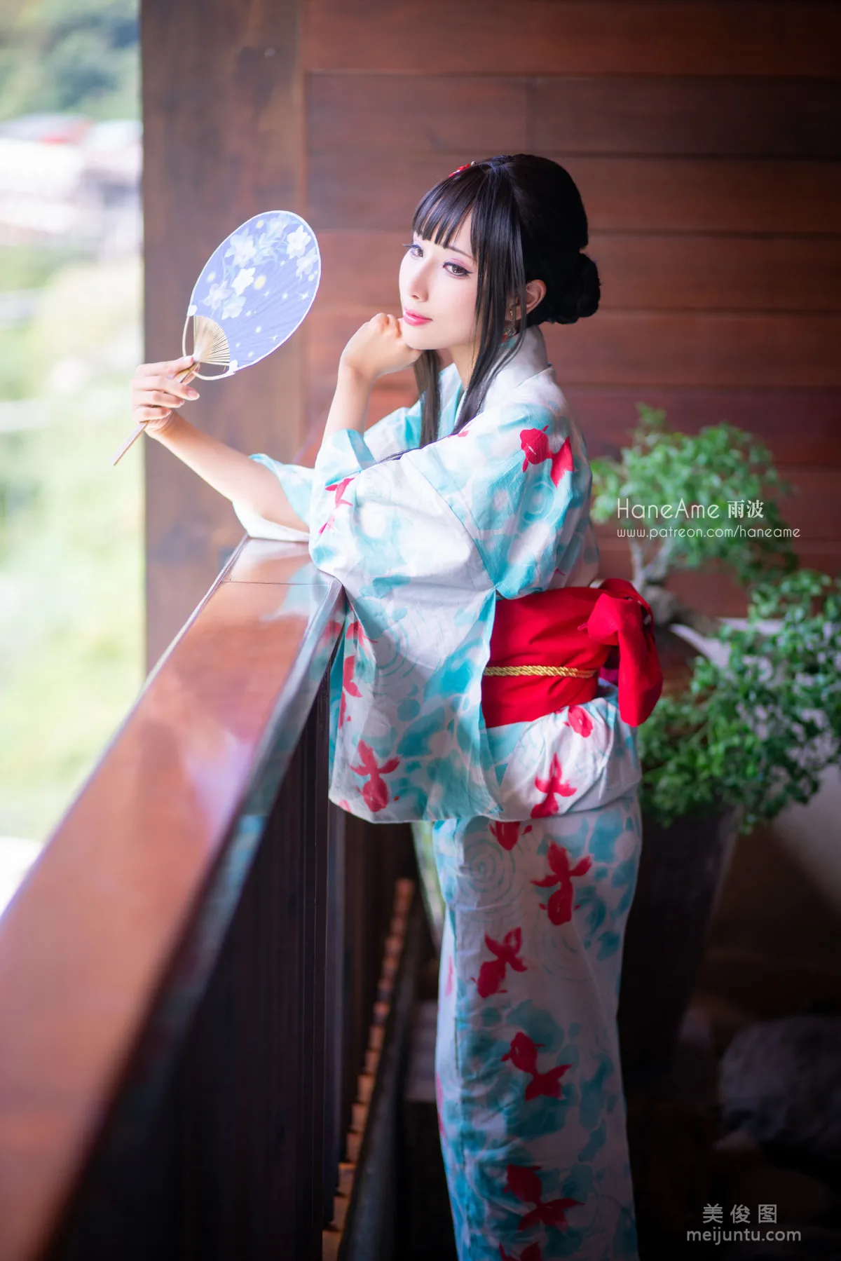[網紅Coser美女] 雨波HaneAme 《溫泉》 寫真集 10