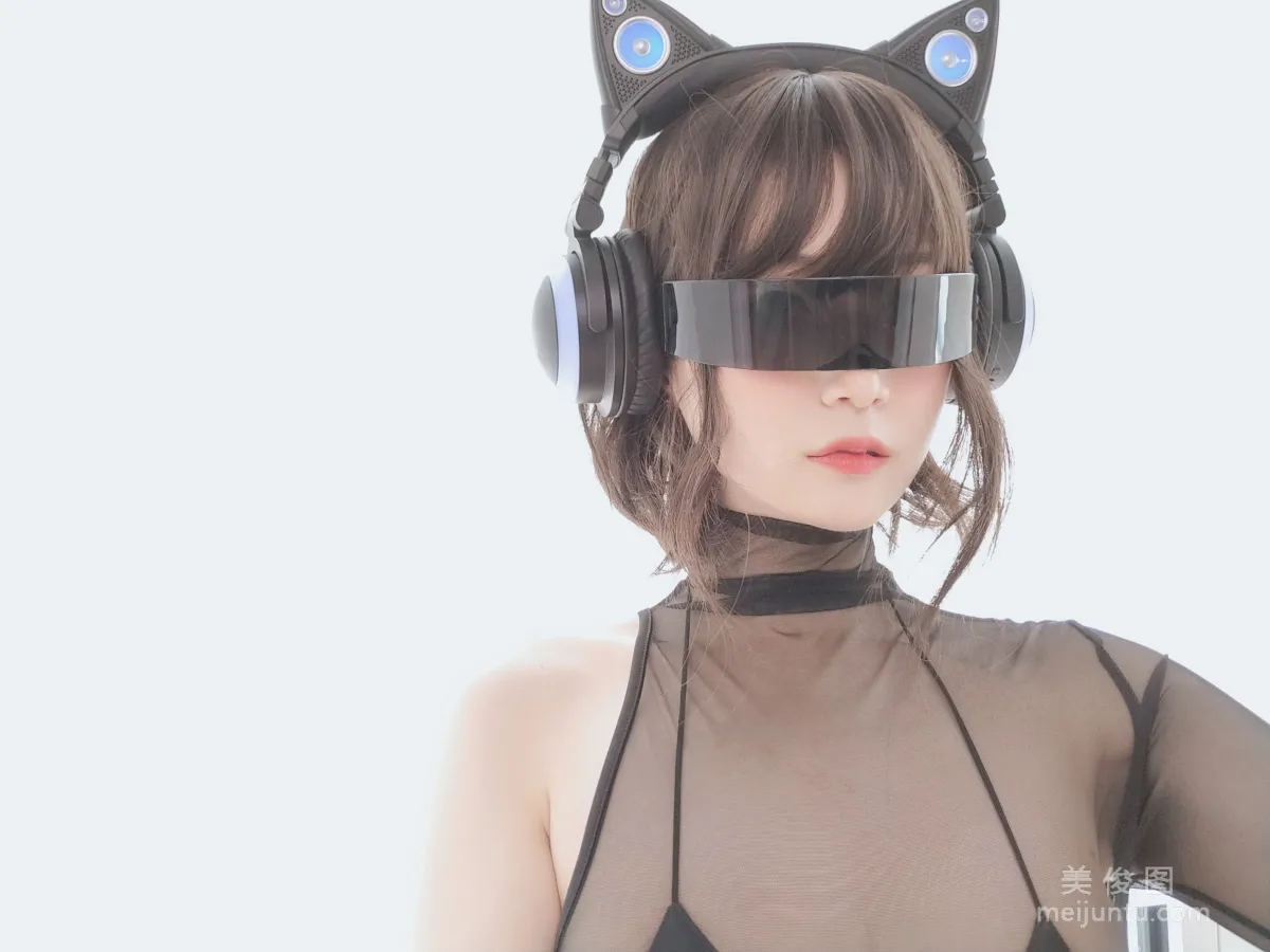 美女Coser白银 《电子喵》 写真集7