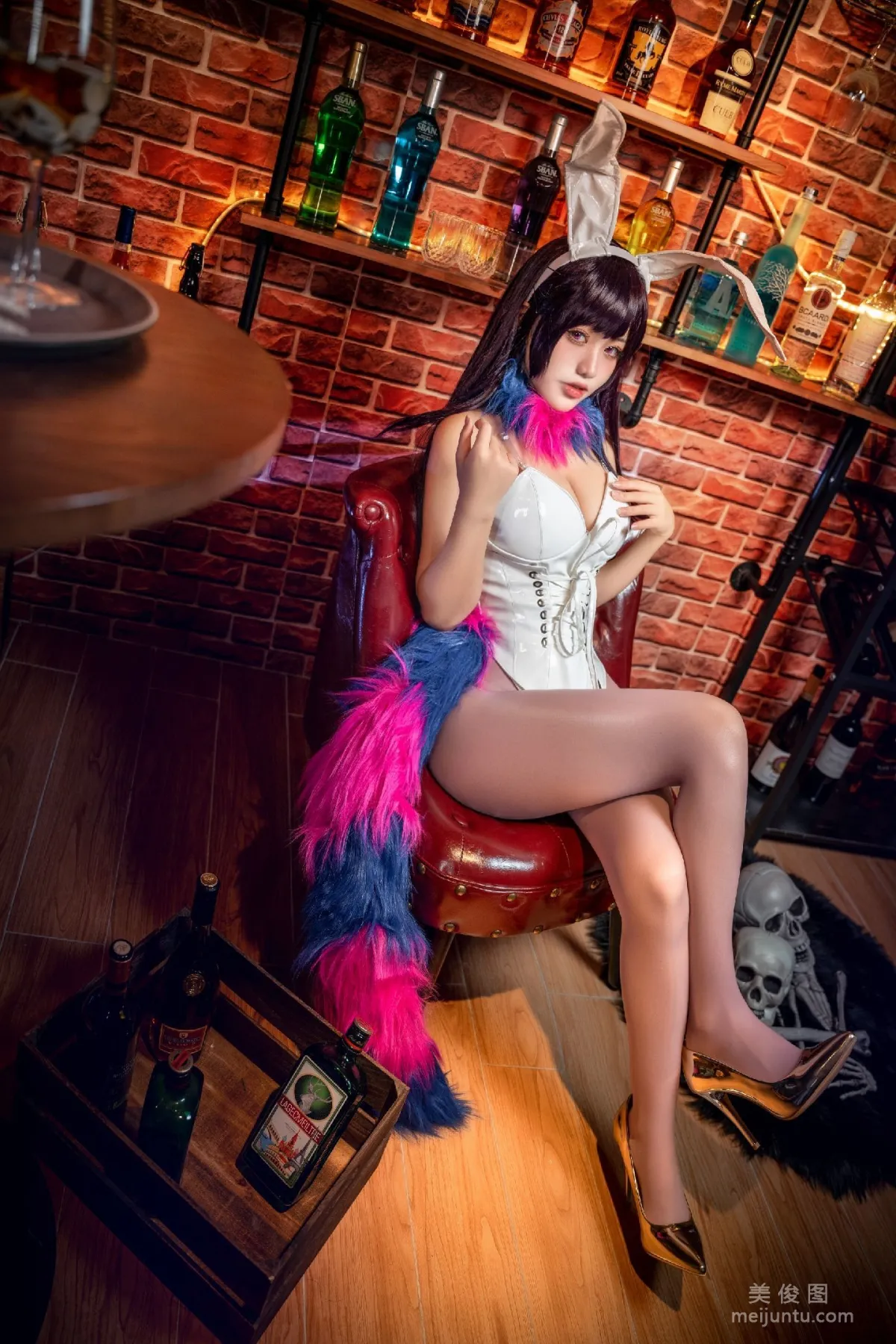 一笑芳香沁 《惡魔姐姐》 寫真集 2