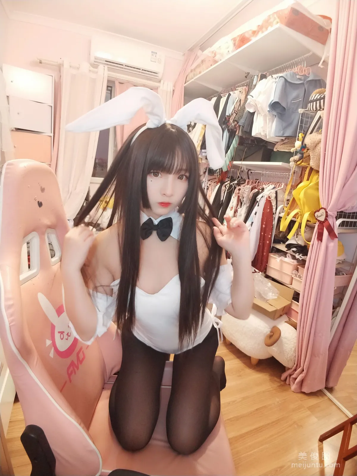 [網紅Coser] 古川kagura 《黑絲兔女郎》 寫真集 15