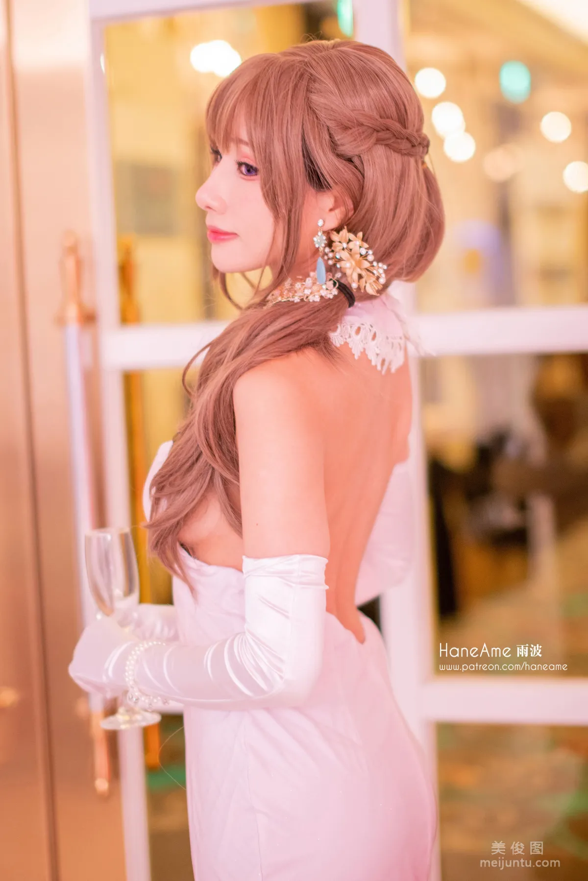[網紅Coser] 雨波_HaneAme 《媽媽二連擊》 寫真集 29
