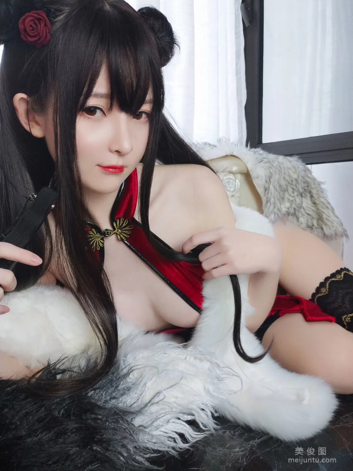 [網紅Coser] 一小央澤 《新月紅玫》 寫真集 52