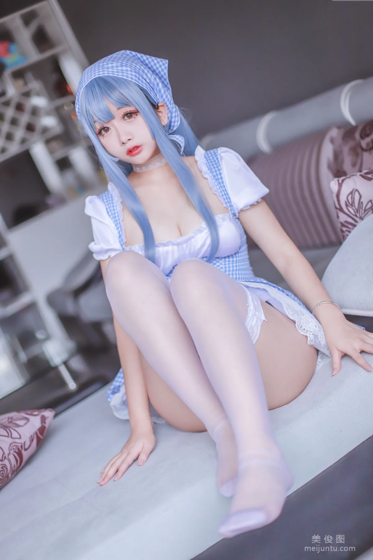 [网红Coser] 日奈娇 《蓝色女仆》 写真集1