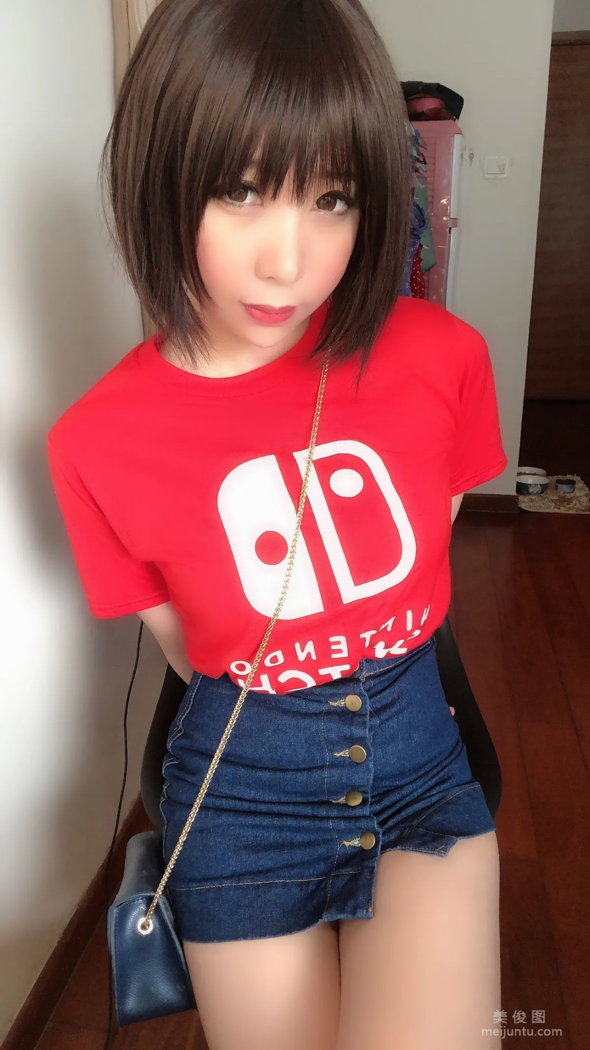 [美女Coser] 鹿野希 《火紅誘惑》 寫真集 37