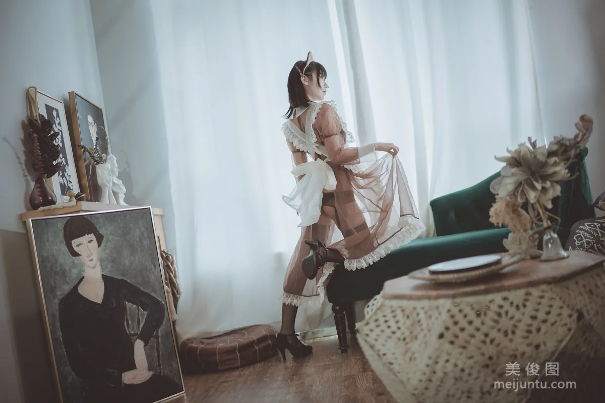 [網紅Coser] 逐月su 《透明女仆》 寫真集 37