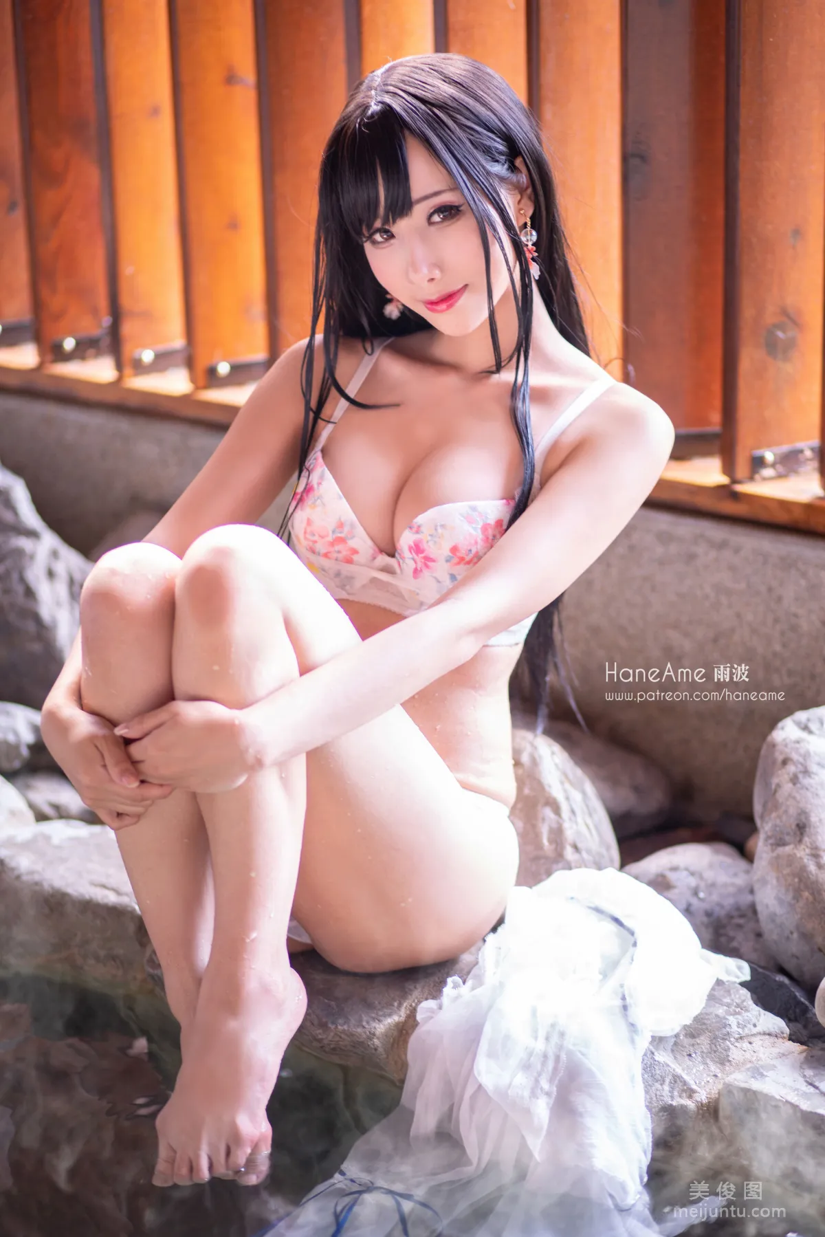 [網紅Coser美女] 雨波HaneAme 《溫泉》 寫真集 57