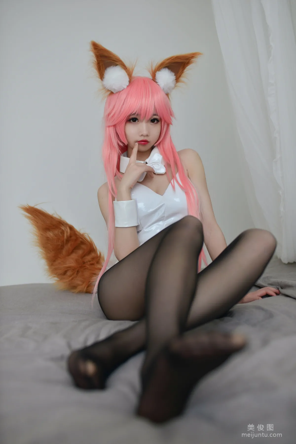 Coser小姐姐雪琪 《玉藻前兔女郎》 寫真集 26