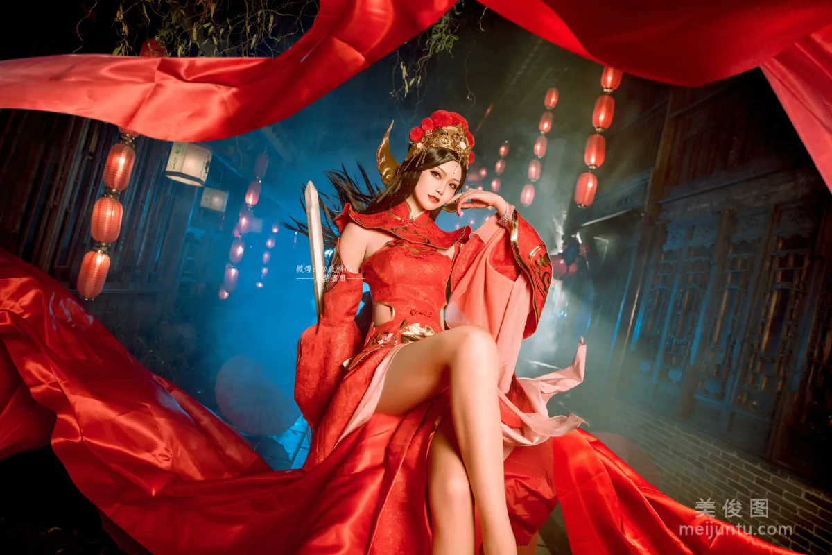 戚顧兒MIKI 《王者榮耀 露娜一生所愛》 寫真集 12