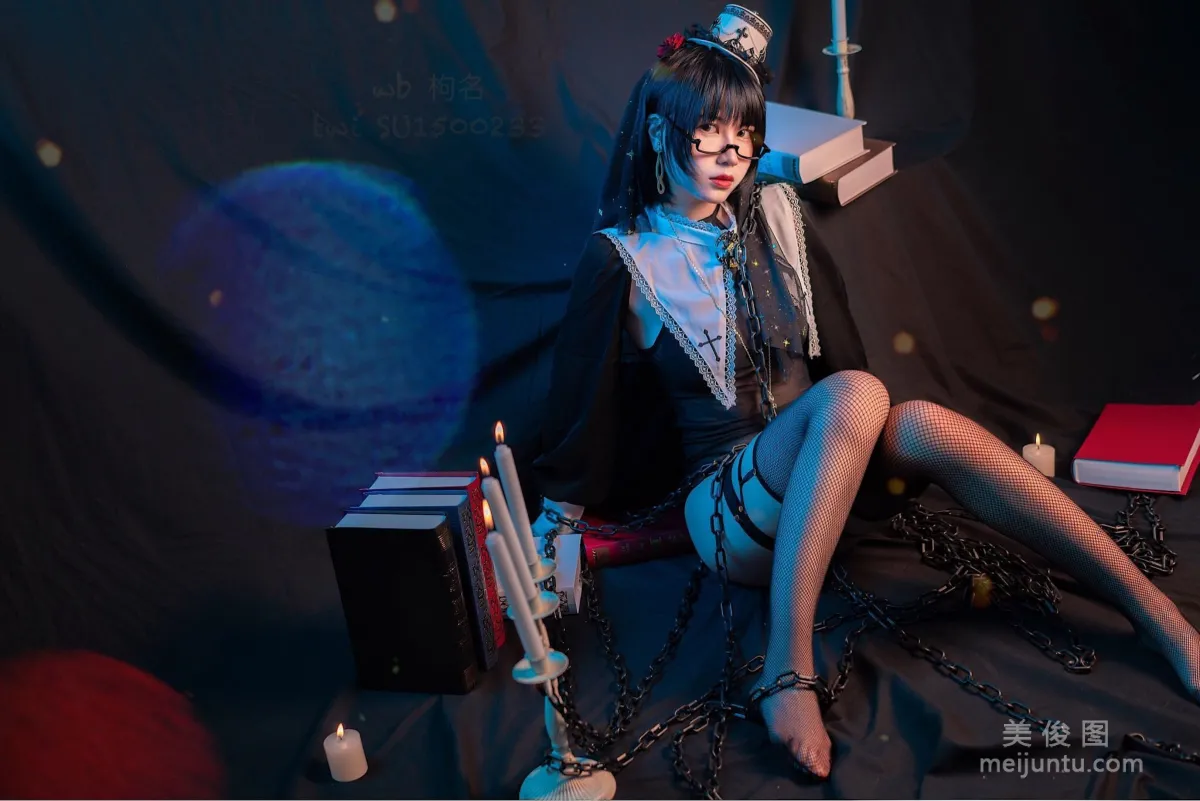 [網紅Coser] 逐月su 《修女》 寫真集 3