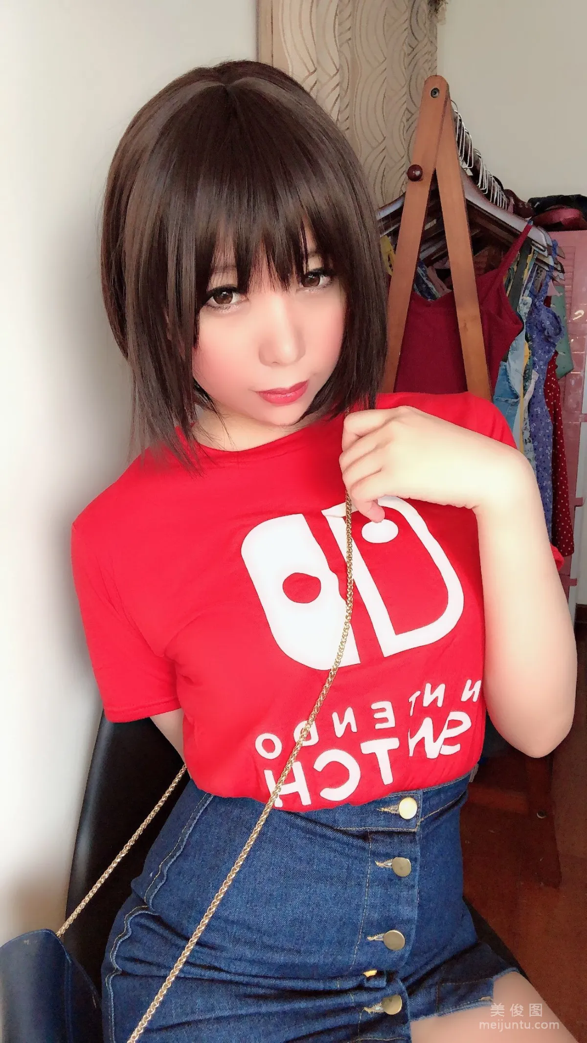 [美女Coser] 鹿野希 《火紅誘惑》 寫真集 56