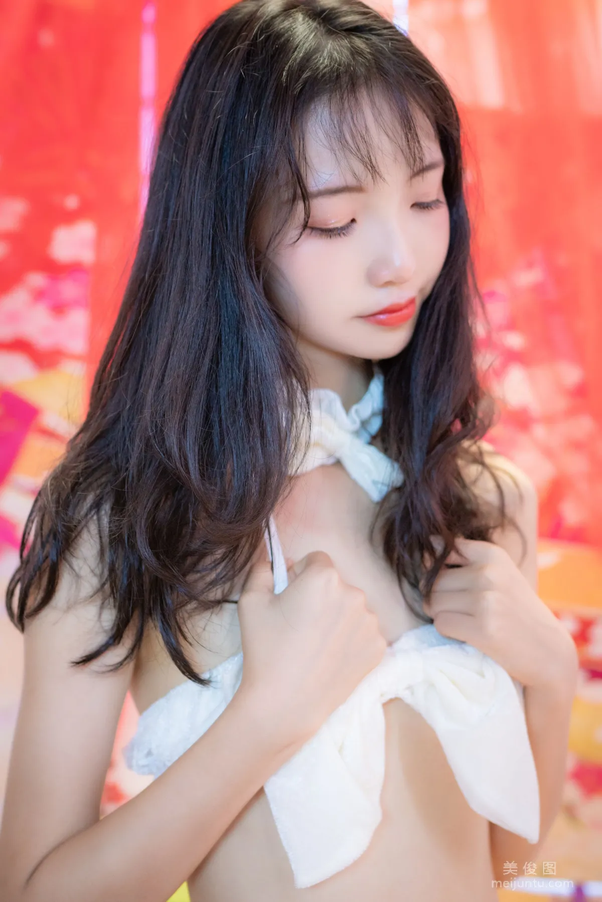 [网红Coser] 西瓜 《白猫咪内衣》 写真集7