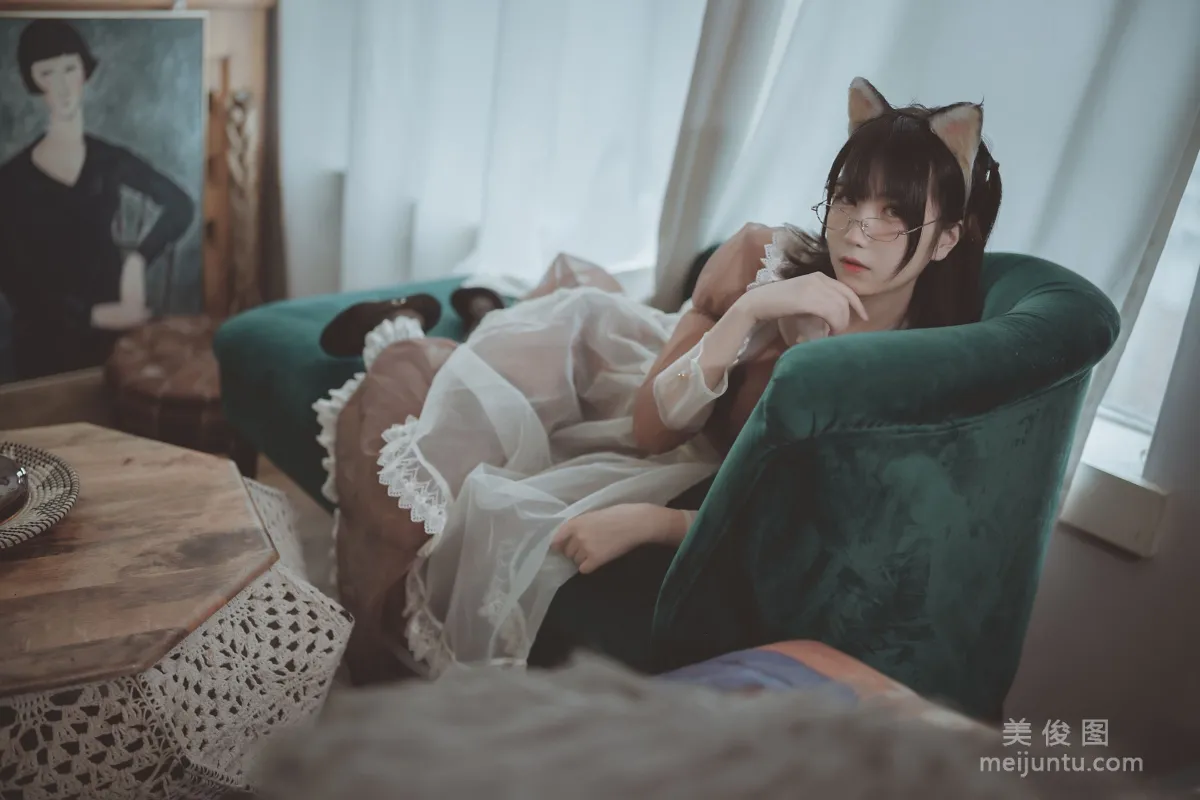 [網紅Coser] 逐月su 《透明女仆》 寫真集 31