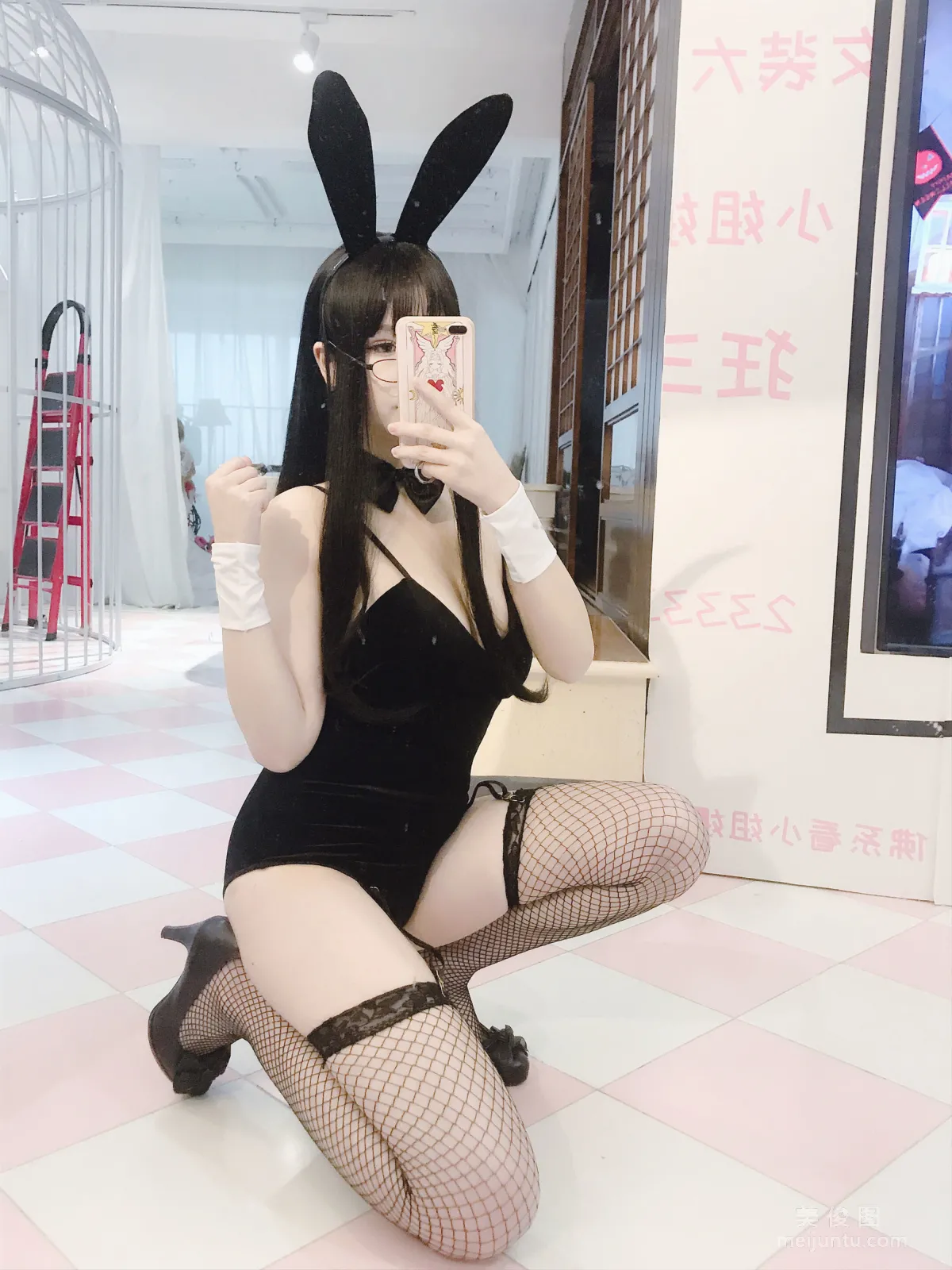 [網紅Coser] 雪晴Astra 《眼鏡兔子扮演》 寫真集 23