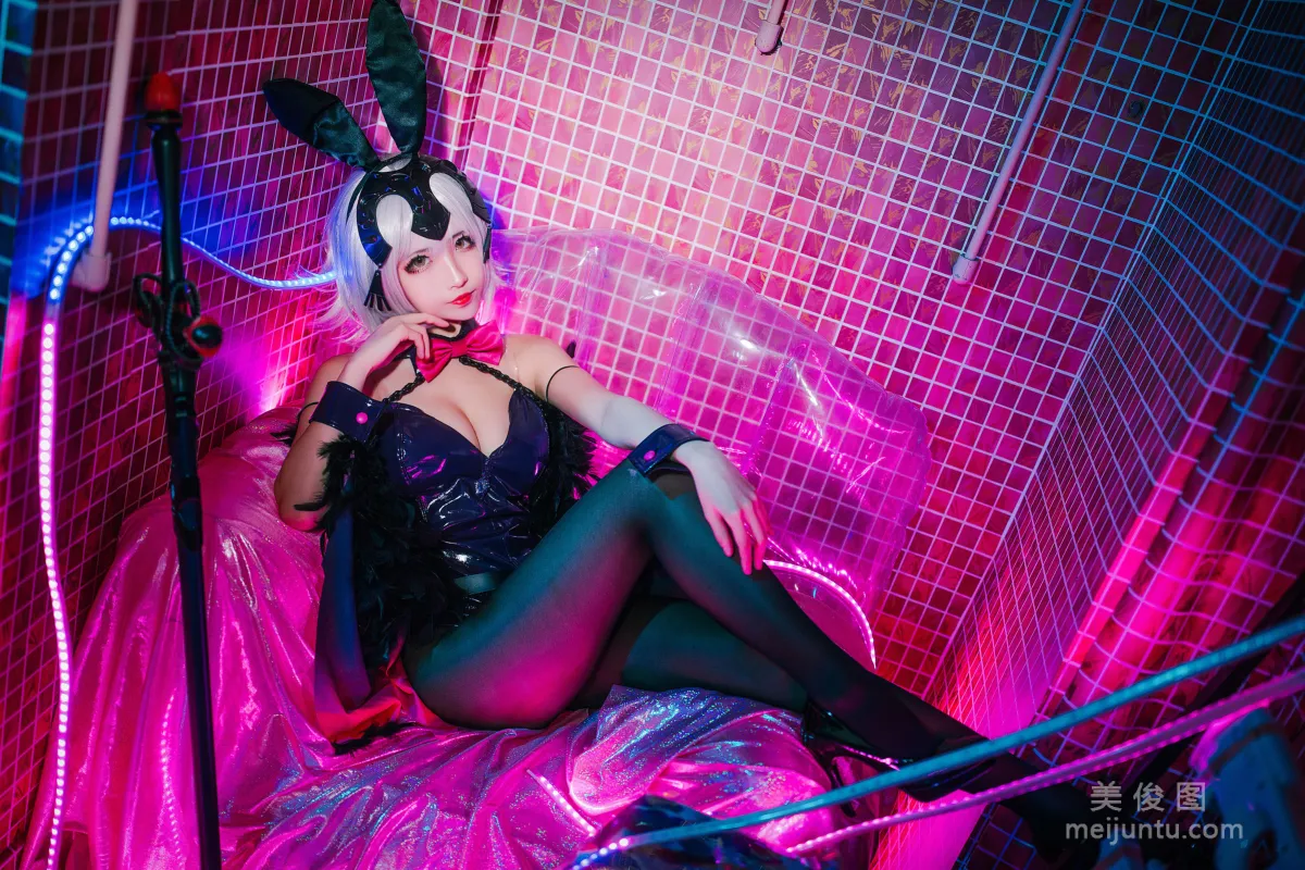 [网红Coser] rioko凉凉子 《兔女郎》 写真集6
