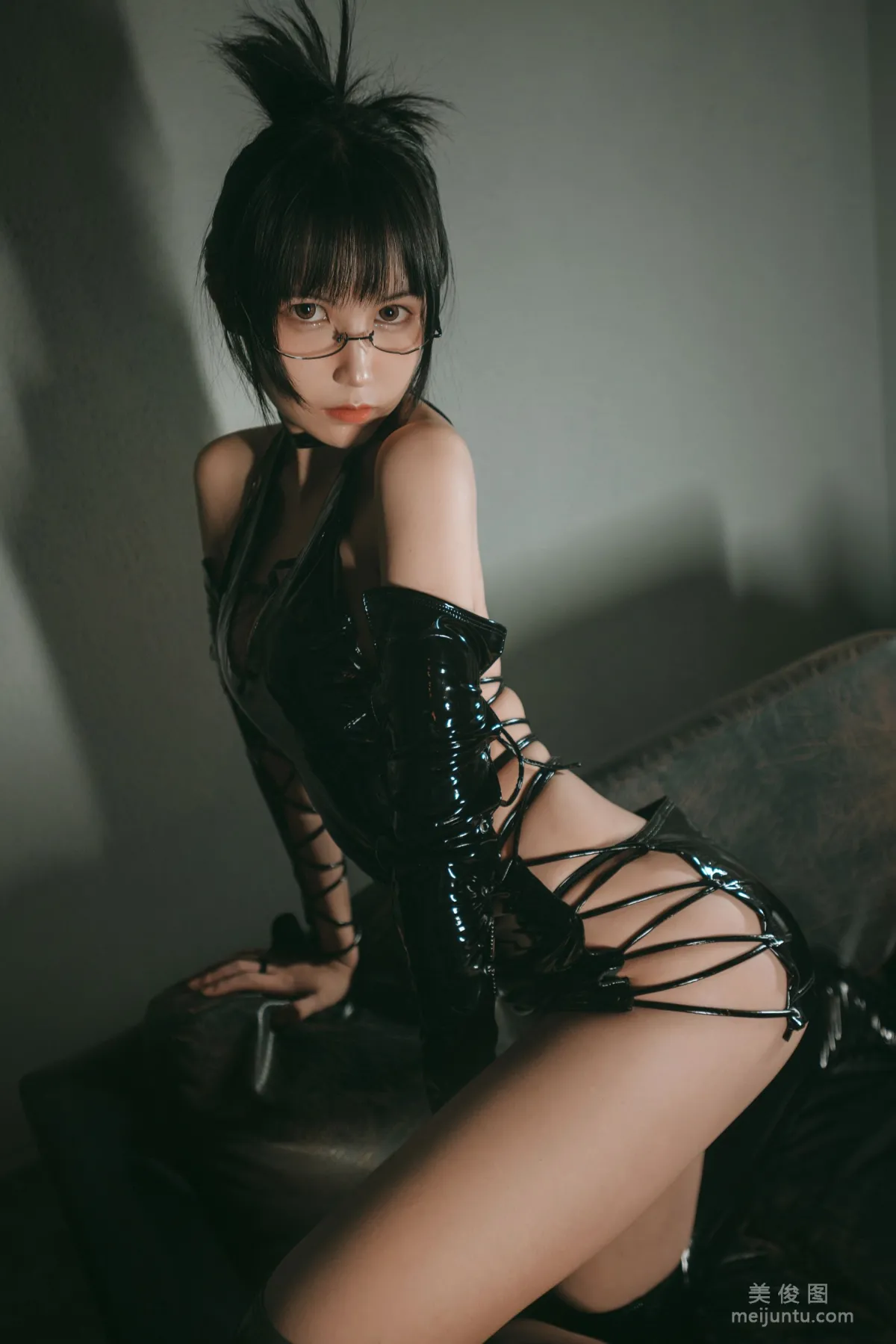 [美女Coser] 逐月su 《忍者》 寫真集 18