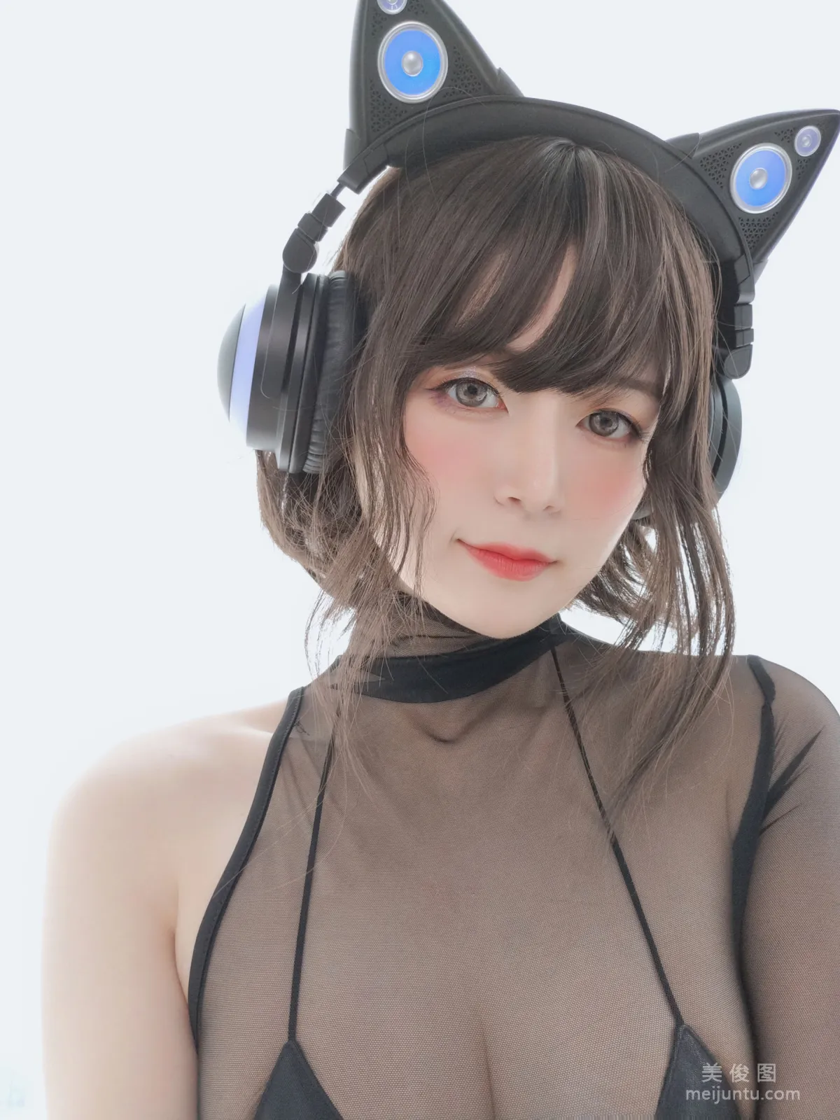 美女Coser白銀 《電子喵》 寫真集 23