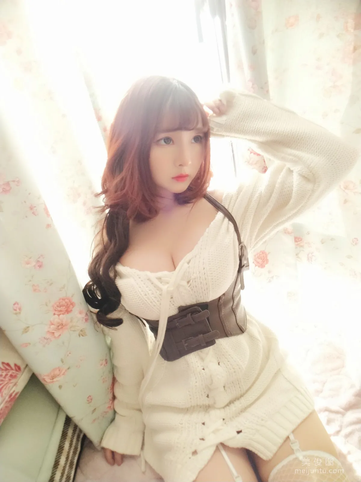 [網紅Coser] 古川kagura 《呼之欲出》 寫真集 15