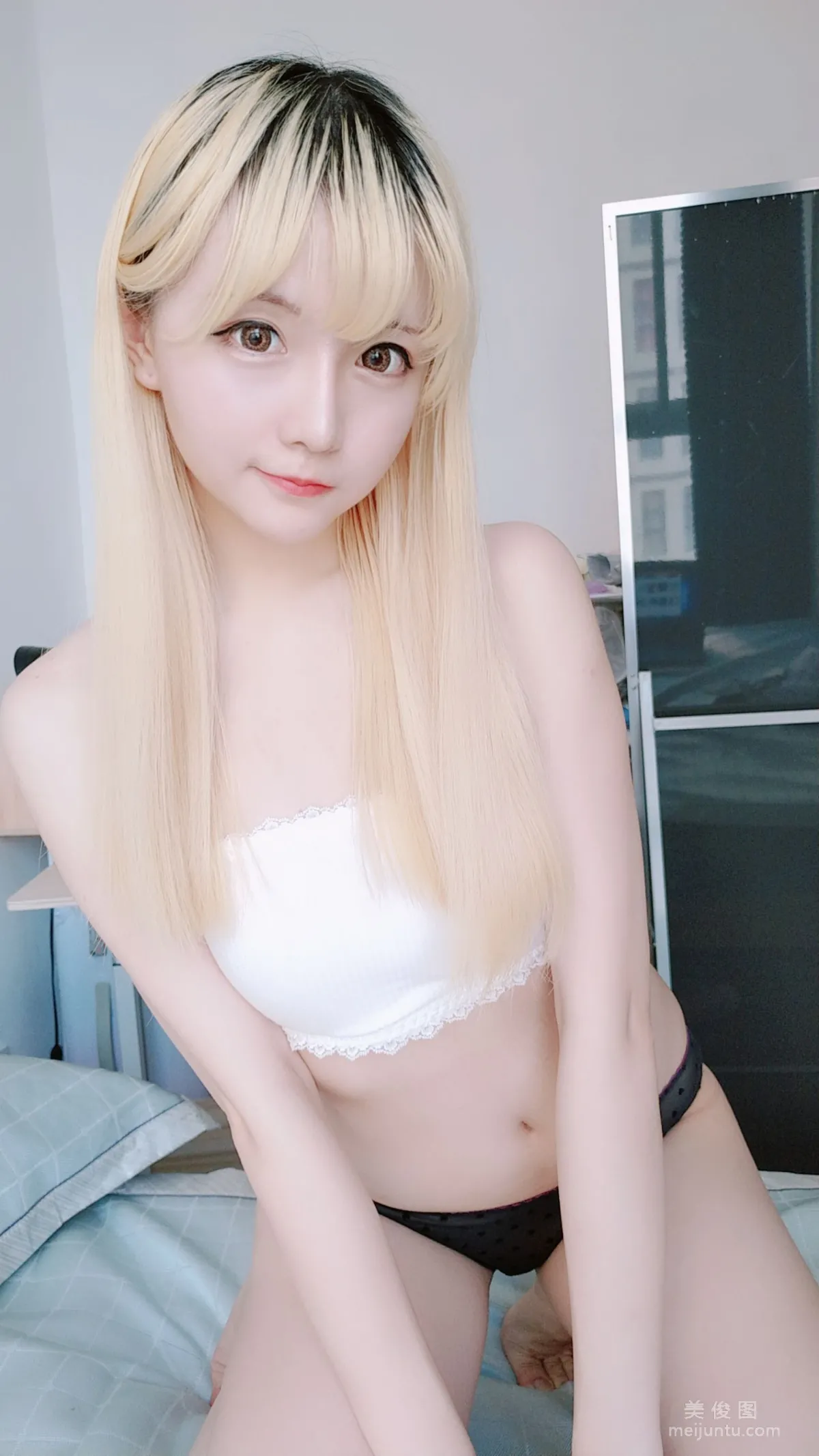 [网红Coser] 星之迟迟 《白衬衣》 写真集2