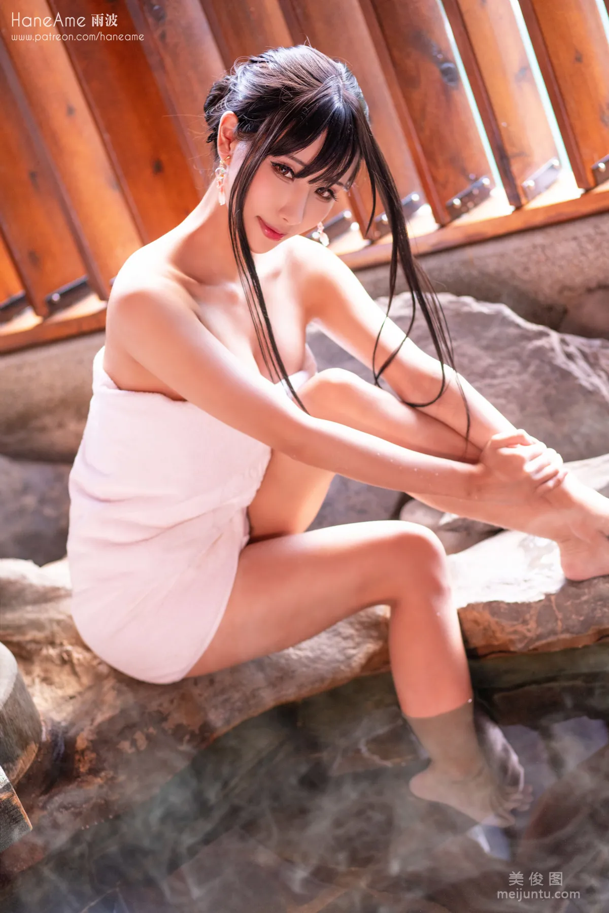 [網紅Coser美女] 雨波HaneAme 《溫泉》 寫真集 79
