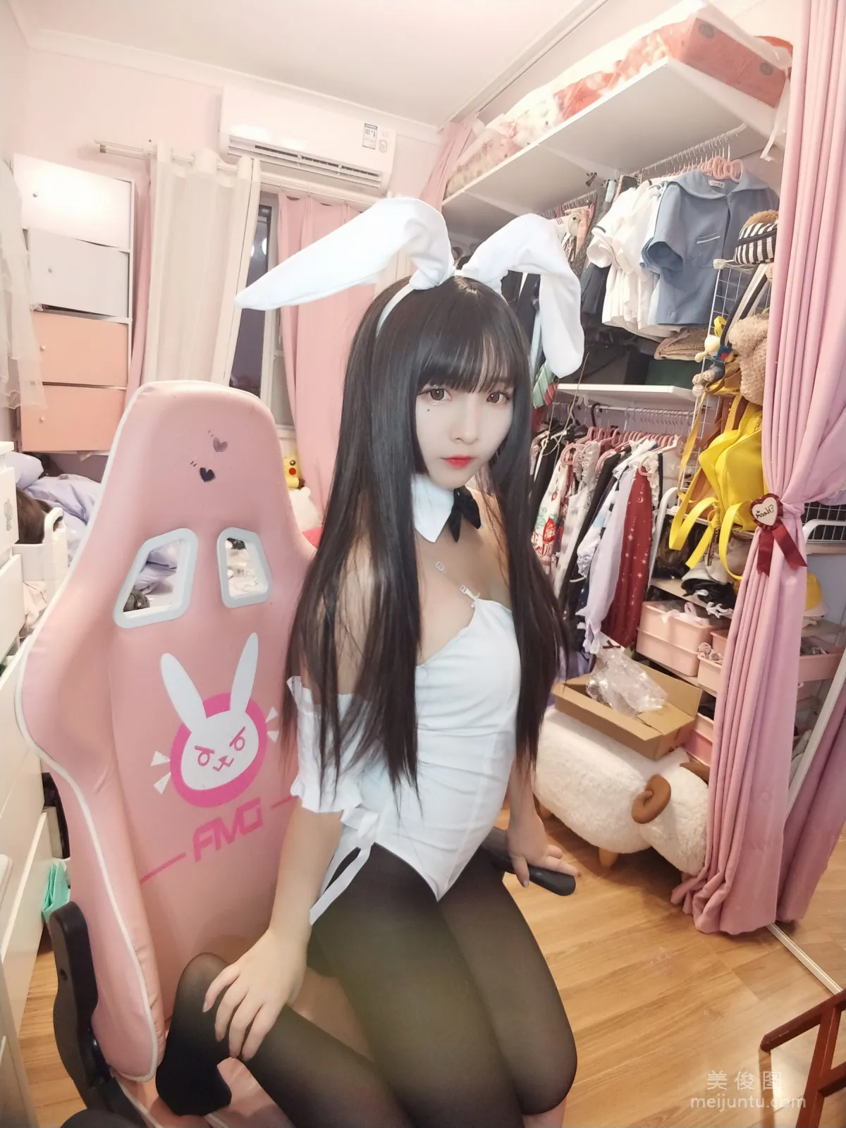 [網紅Coser] 古川kagura 《黑絲兔女郎》 寫真集 9