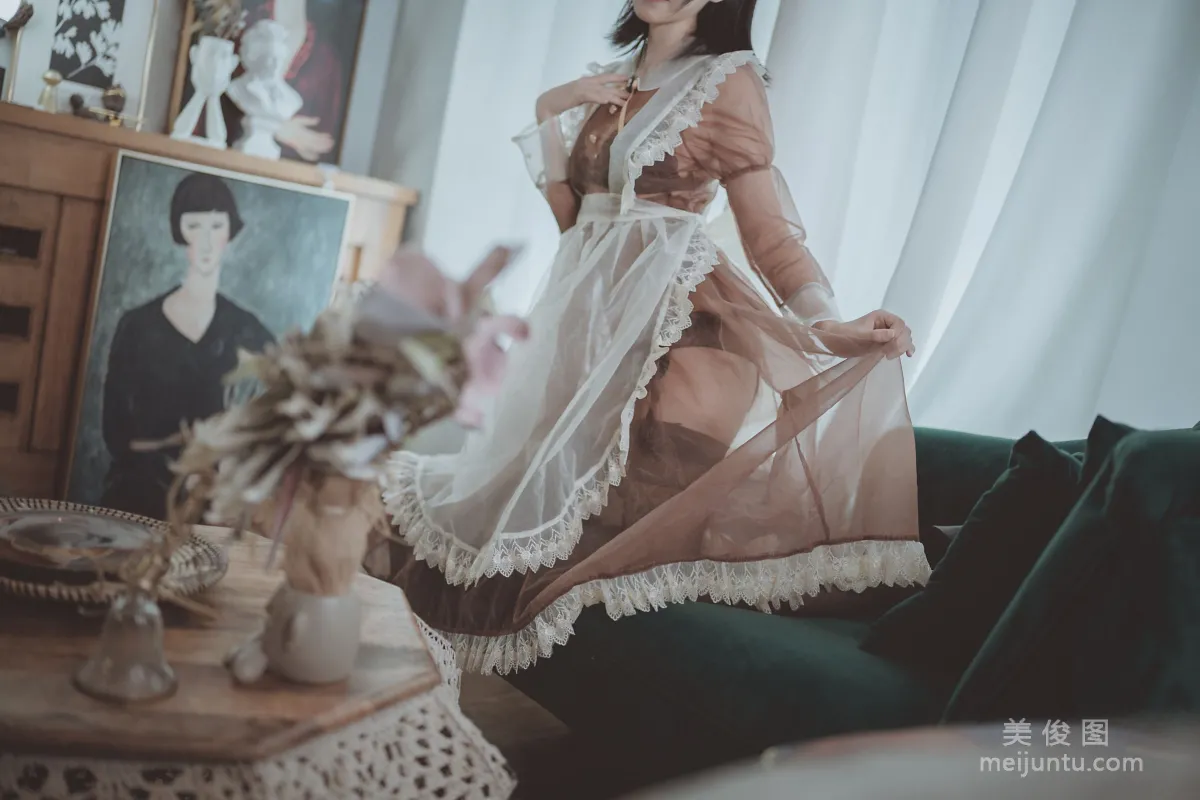 [網紅Coser] 逐月su 《透明女仆》 寫真集 36