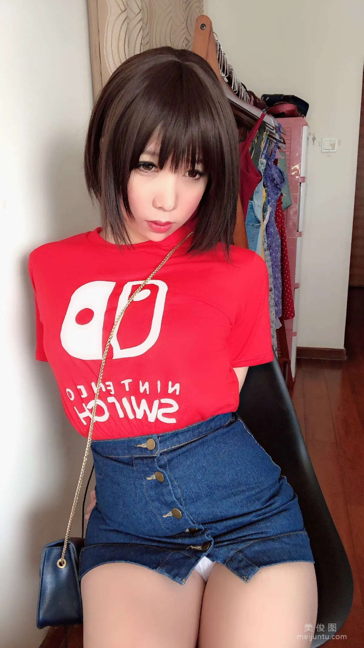 [美女Coser] 鹿野希 《火紅誘惑》 寫真集 41