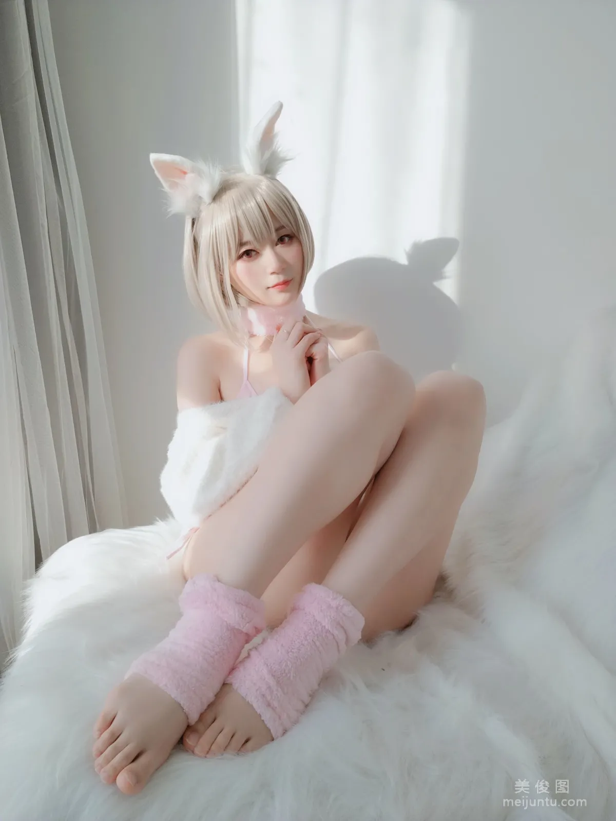 Coser小姐姐白銀81 《小白兔》 寫真集 76