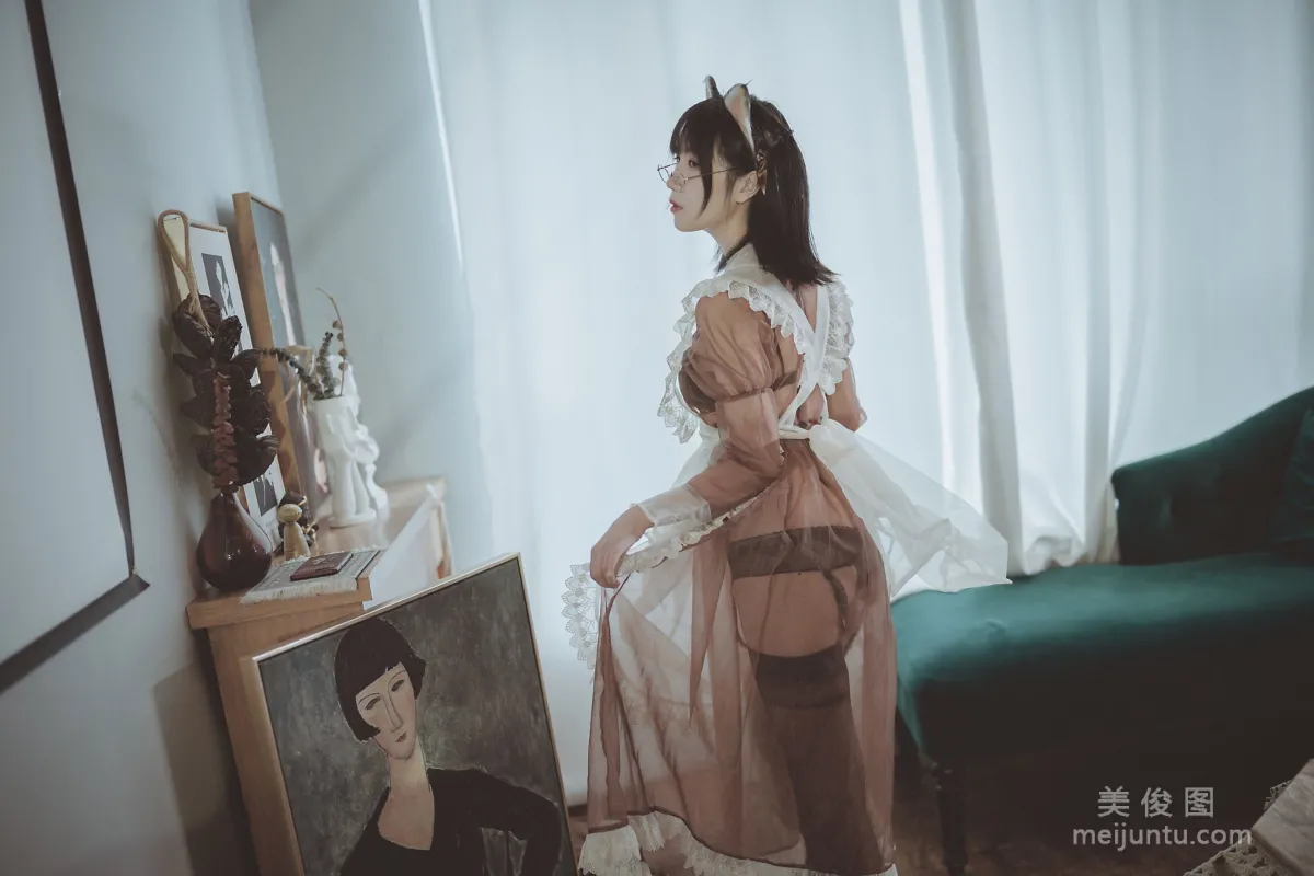 [網紅Coser] 逐月su 《透明女仆》 寫真集 28