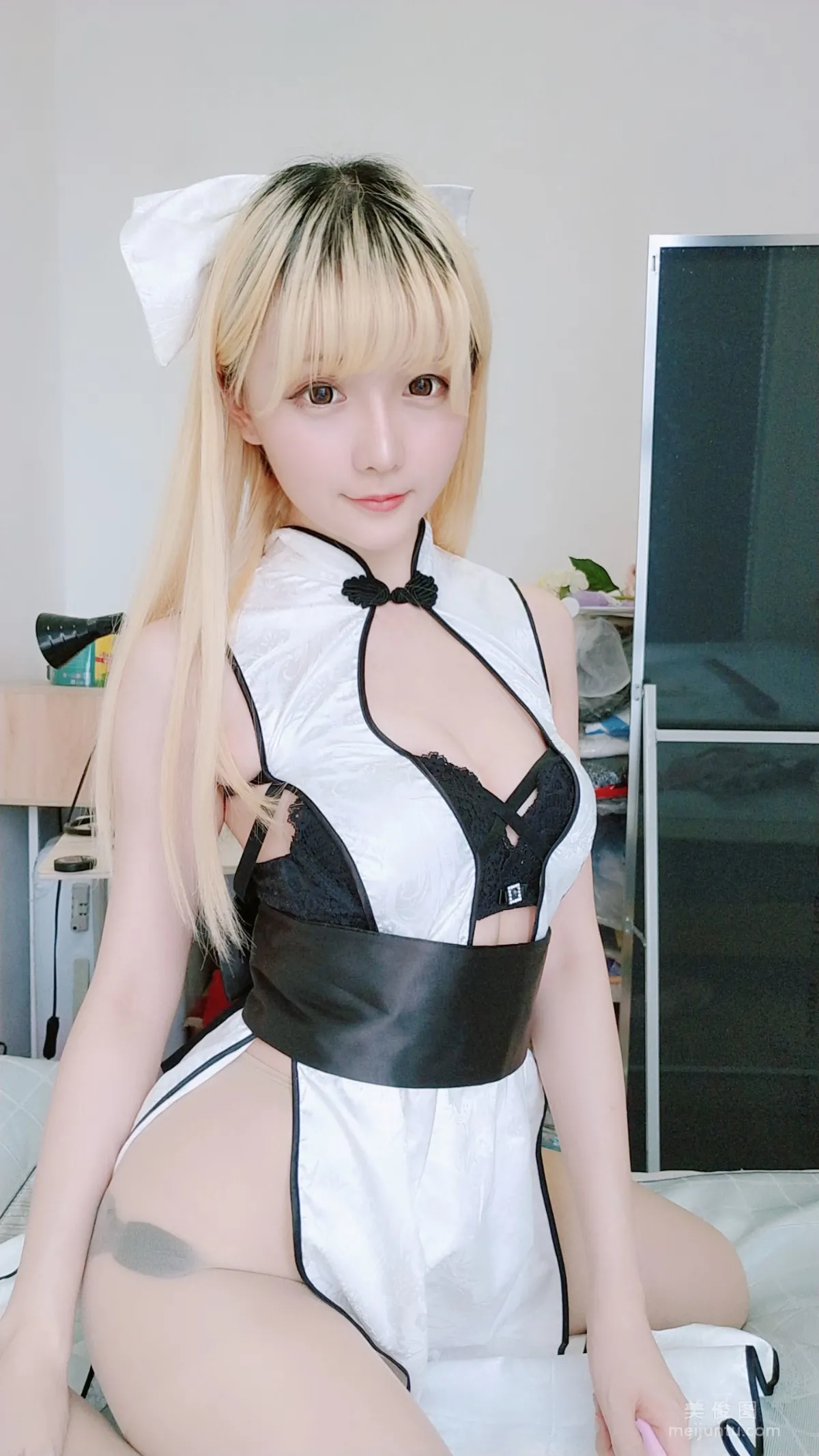 [美女Coser] 星之迟迟 《旗袍》 写真集60
