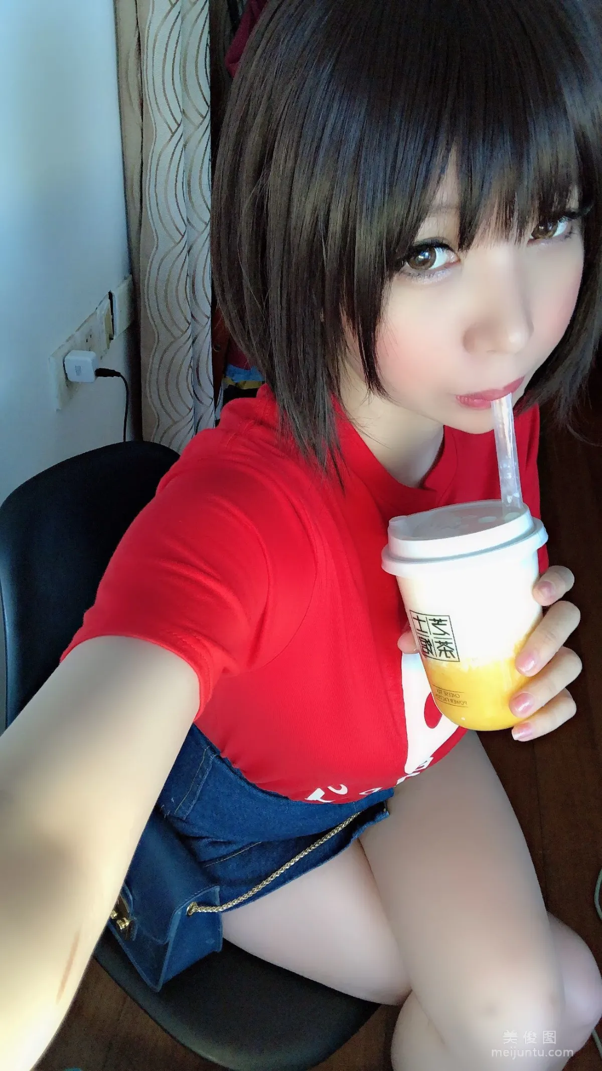 [美女Coser] 鹿野希 《火紅誘惑》 寫真集 68