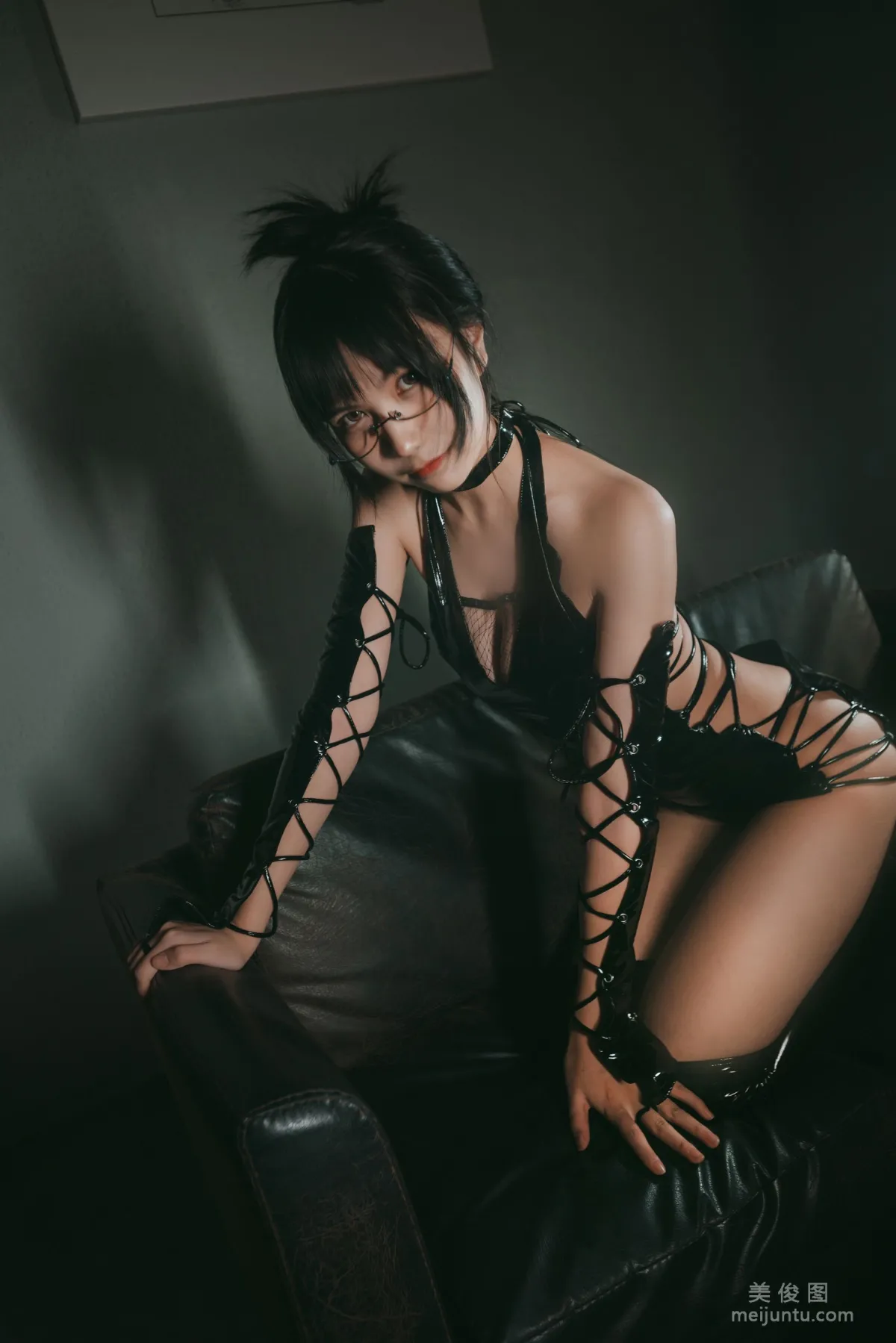 [美女Coser] 逐月su 《忍者》 寫真集 20