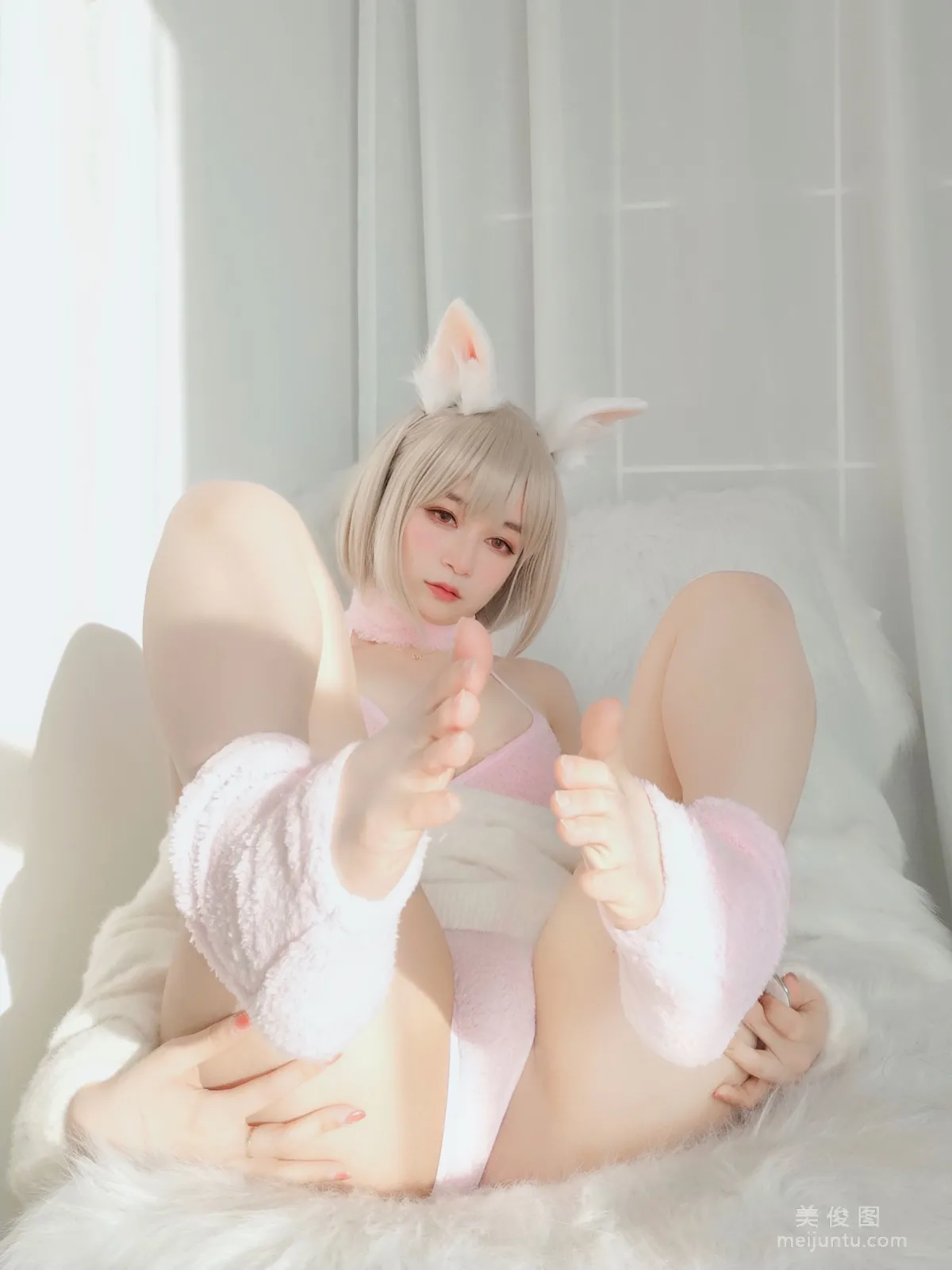 Coser小姐姐白銀81 《小白兔》 寫真集 67
