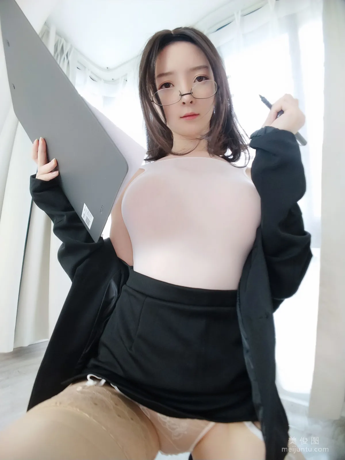 [網紅Coser] 一小央澤 《家教老師》 寫真集 6