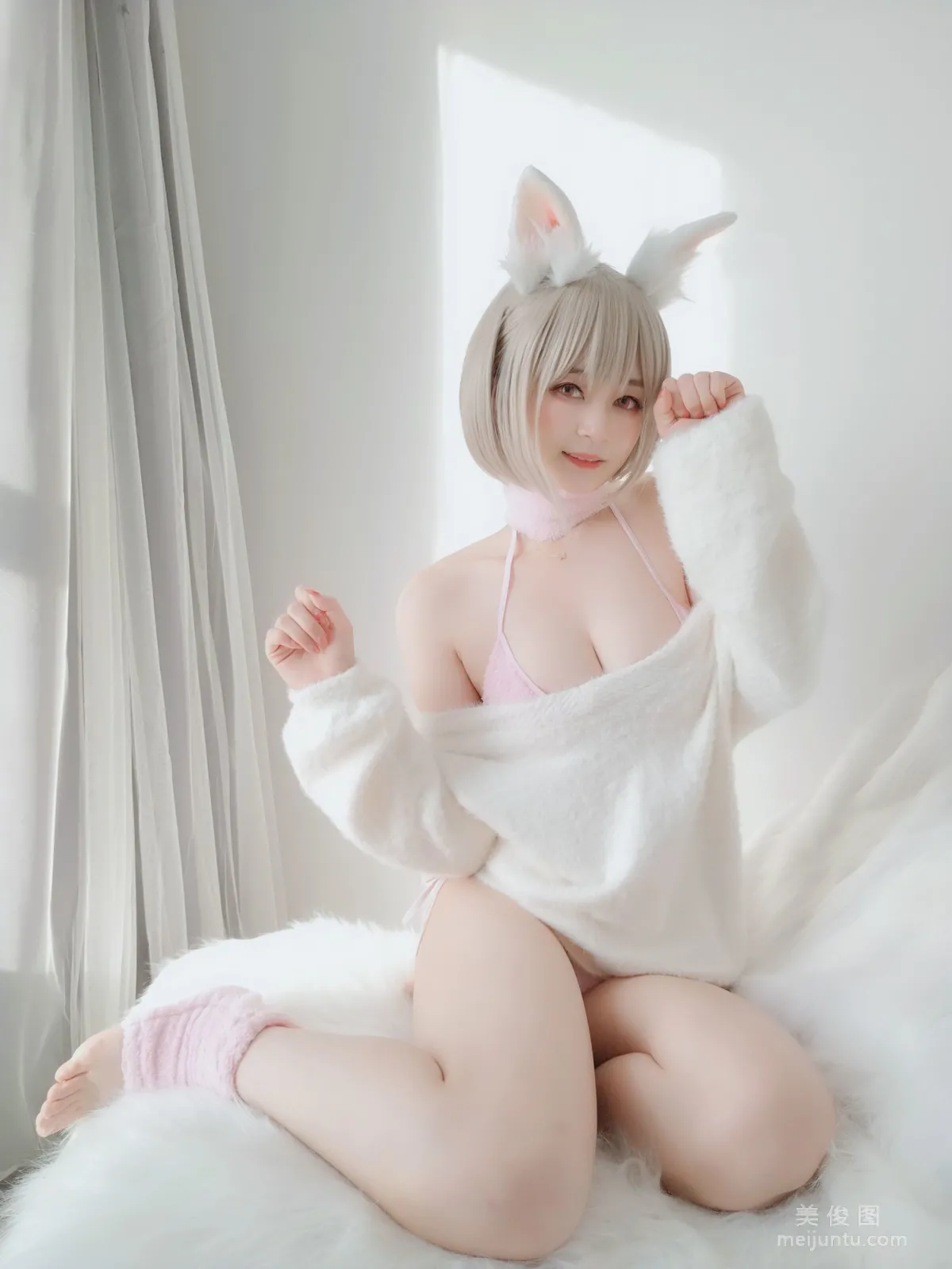 Coser小姐姐白銀81 《小白兔》 寫真集 88