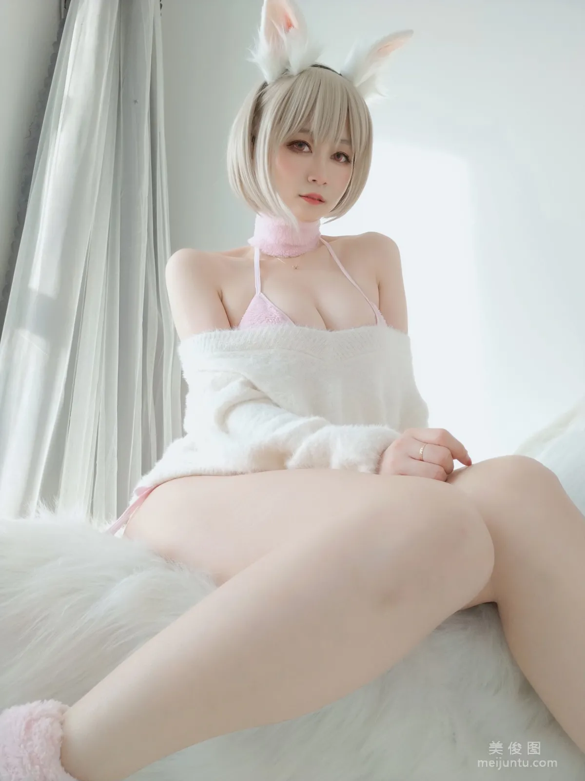 Coser小姐姐白銀81 《小白兔》 寫真集 79