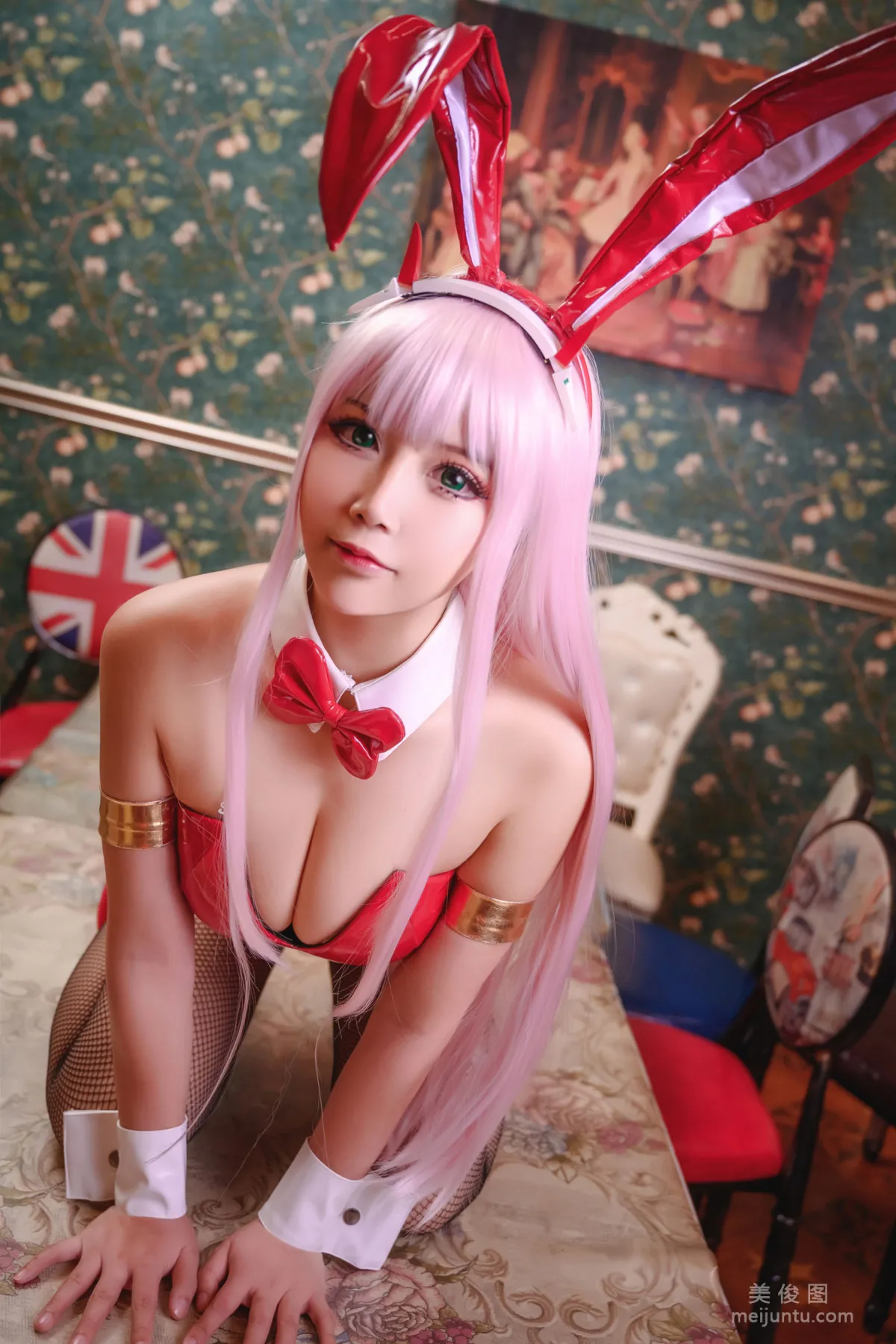 抱走莫子aa 《黑网兔女郎》 写真集1